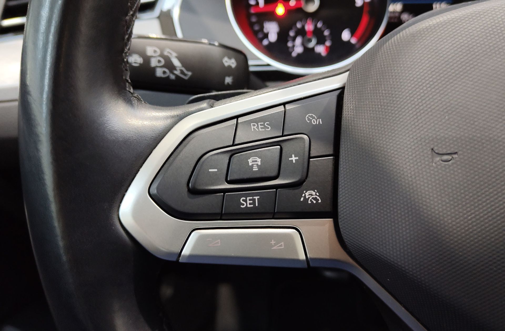 Volkswagen Passat Variant Executive 2.0 TDI DSG - foto 27