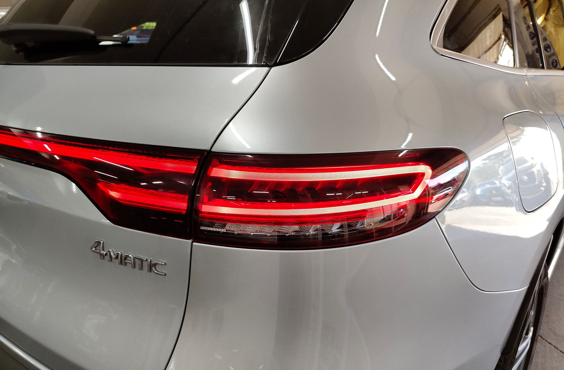 Mercedes-Benz EQC SUV 400 4Matic - foto 22