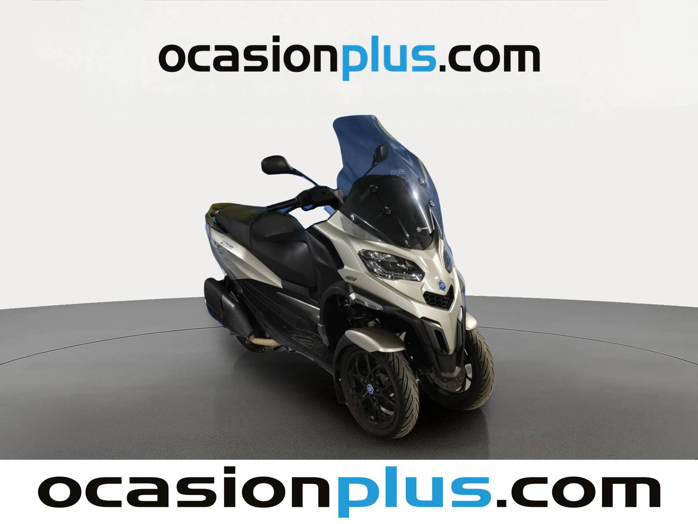 Foto delantera Piaggio MP3 400 HPE Piaggio MP3 400 HPE 400 HPE (35 CV) derecha