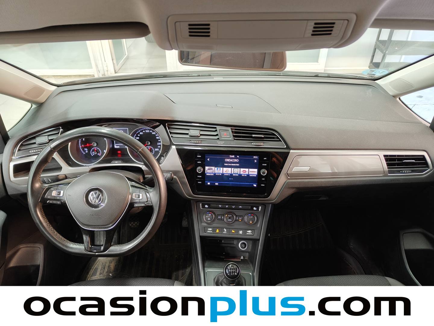 Foto Volkswagen Touran Volkswagen Touran 1.0 TSI Business  (116 CV)