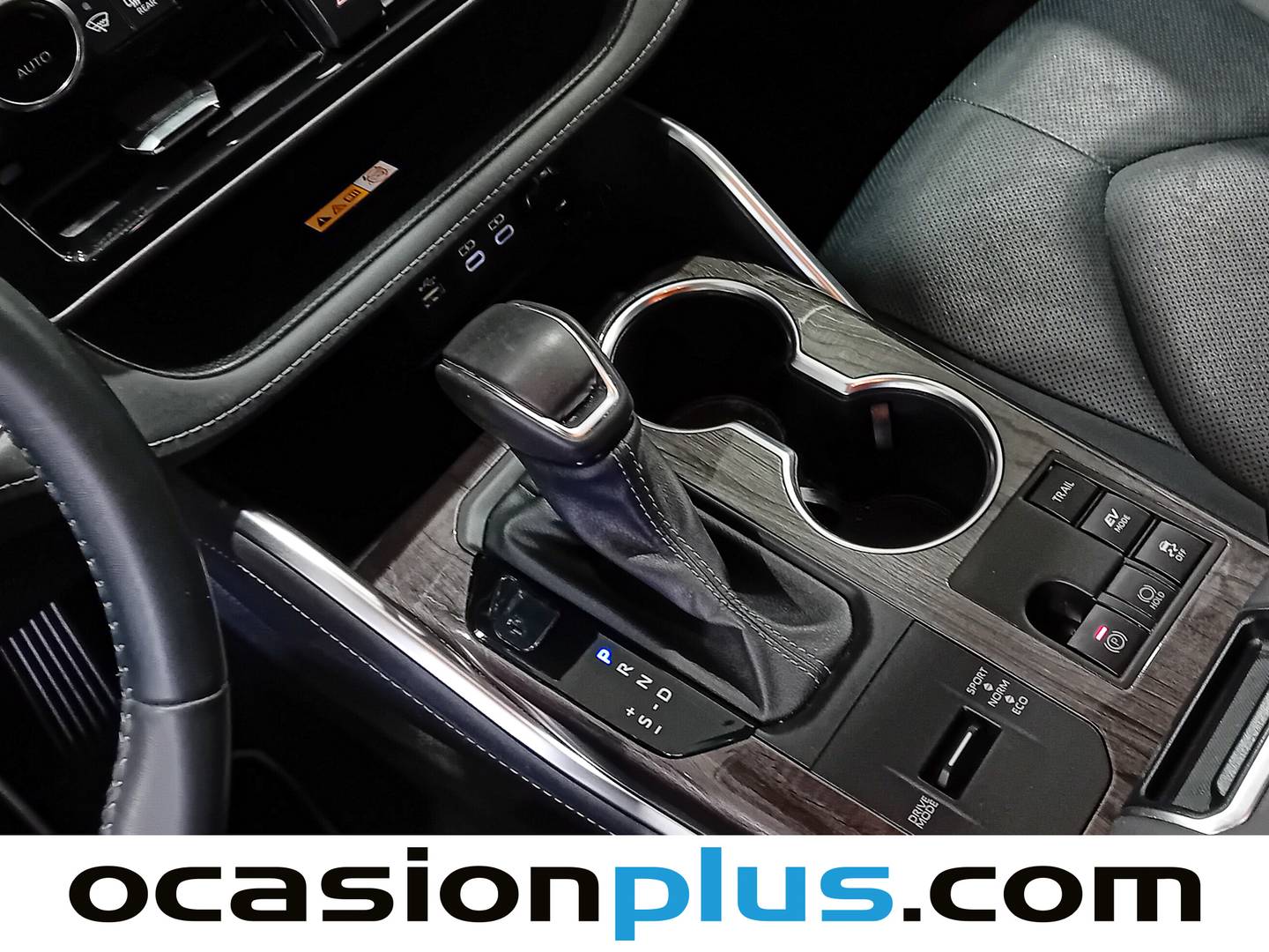 Foto asientos delanteros Toyota Highlander Toyota Highlander 2.5 Advance (246 CV) 4X4