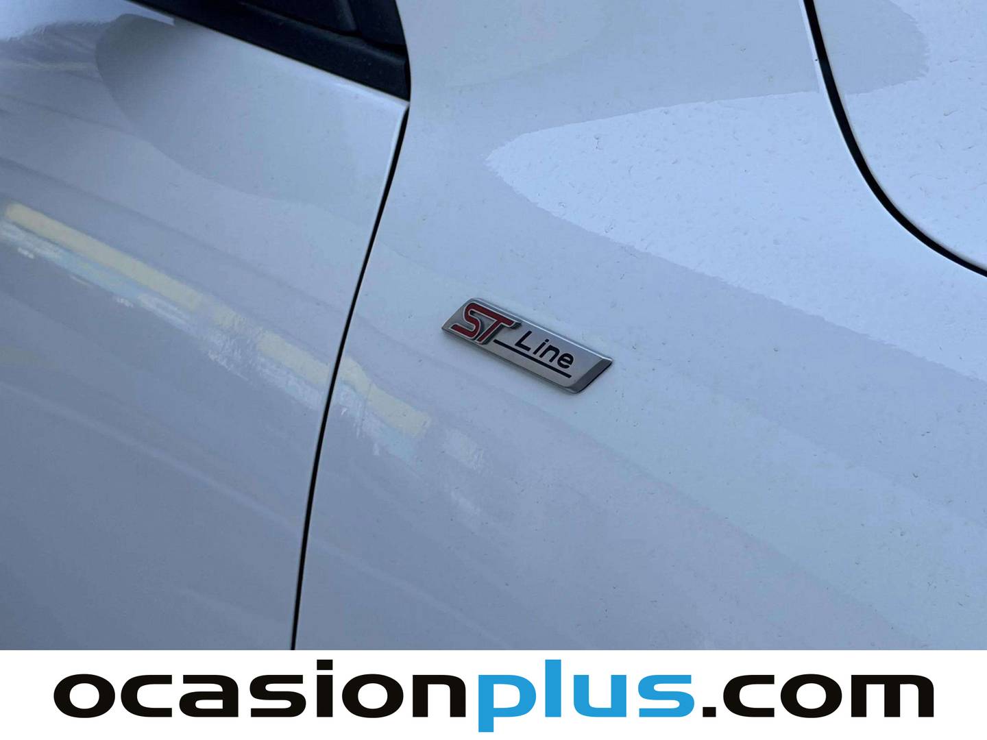 Extras y acabados del Ford Kuga Ford Kuga 2.5 Duratec FHEV ST-Line Auto (190 CV)
