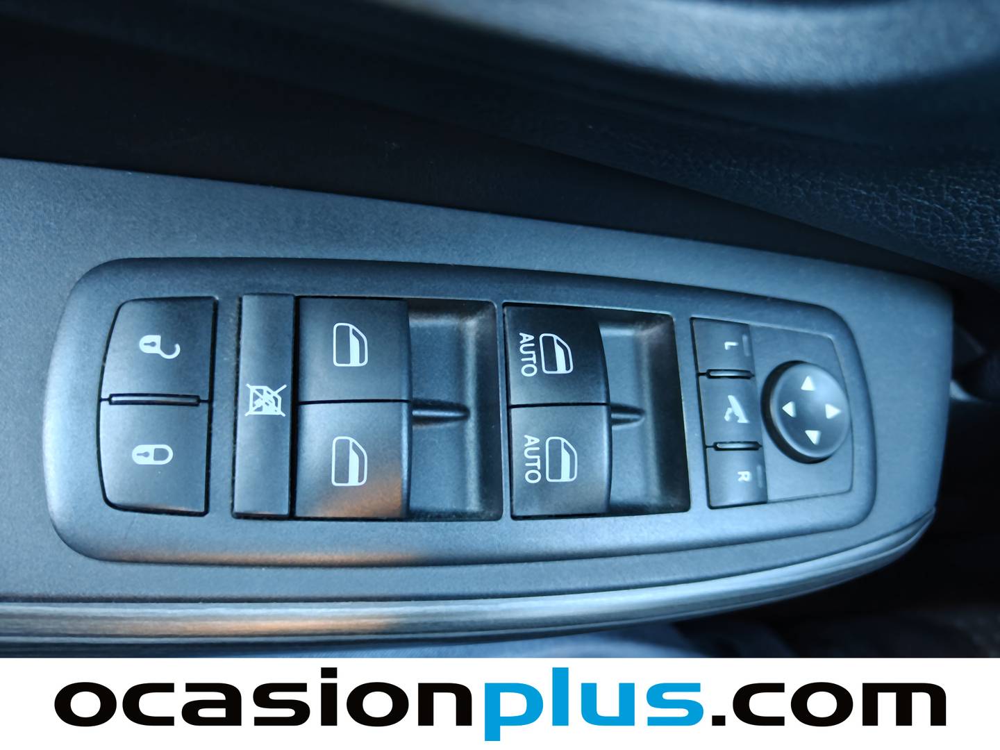 Foto Jeep Cherokee Jeep Cherokee 2.2 CRD Night Eagle Aut 4x4 (200 CV)