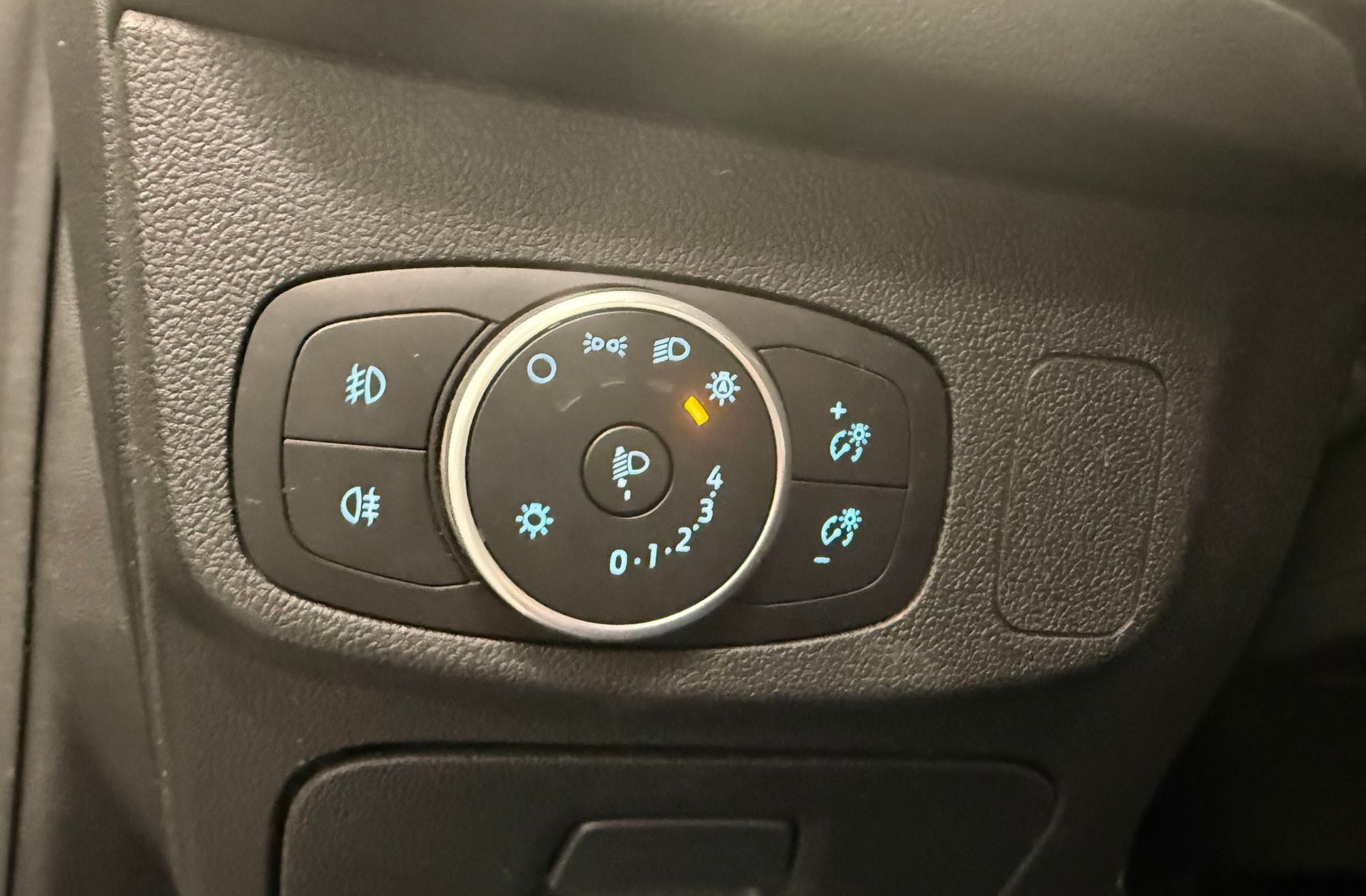 Ford Focus 1.0 EcoBoost ST-Line - foto 9