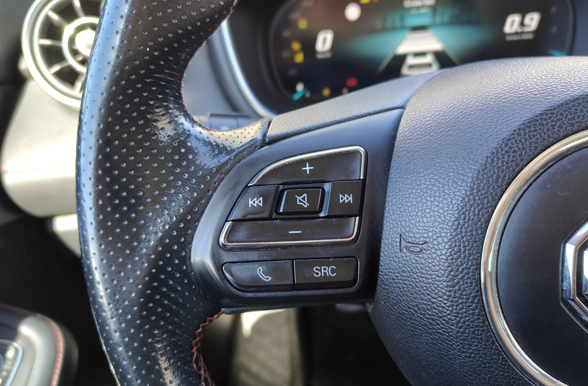 MG HS 1.5 Turbo GDI Luxury DCT - foto 29