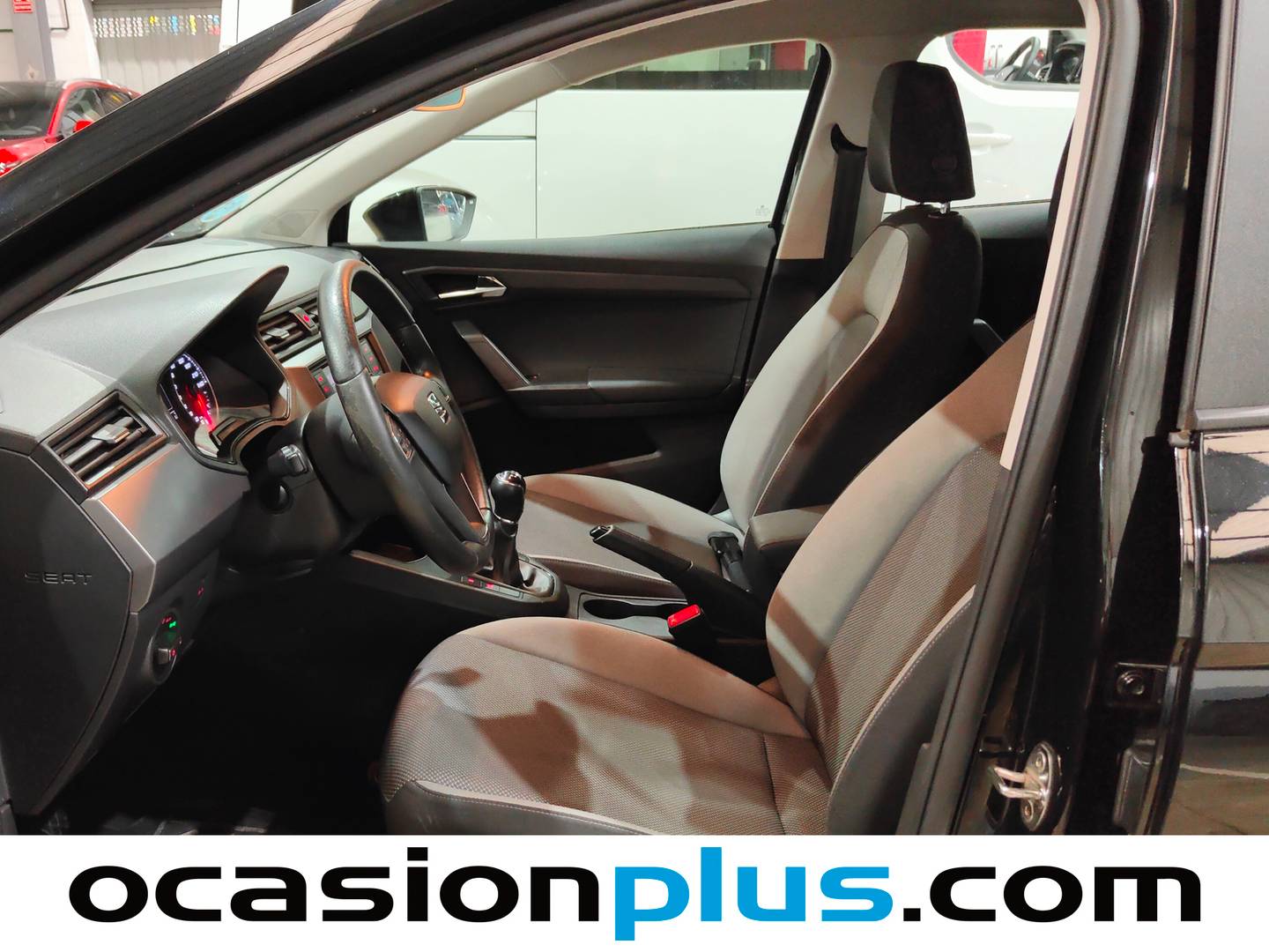 Foto asientos delanteros Seat Ibiza Seat Ibiza 1.0 MPI Style Plus (80 CV)