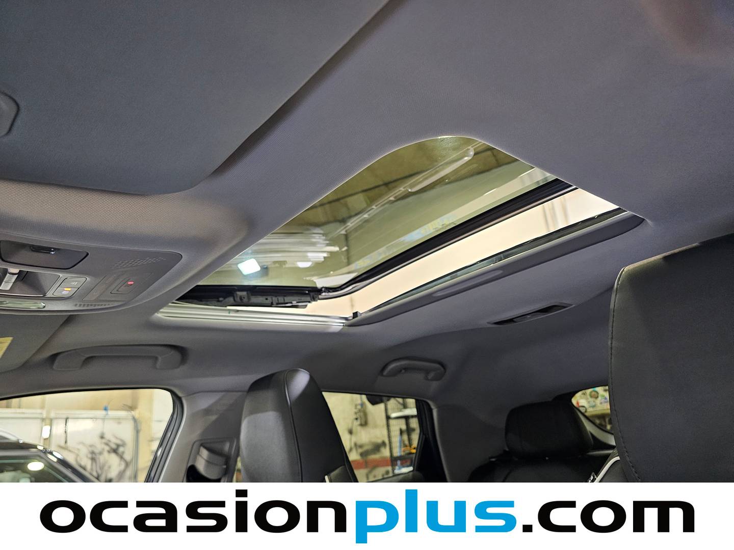 Extras y acabados del OMODA 5 Omoda 5 1.6 TGDI Premium DCT (147 CV)