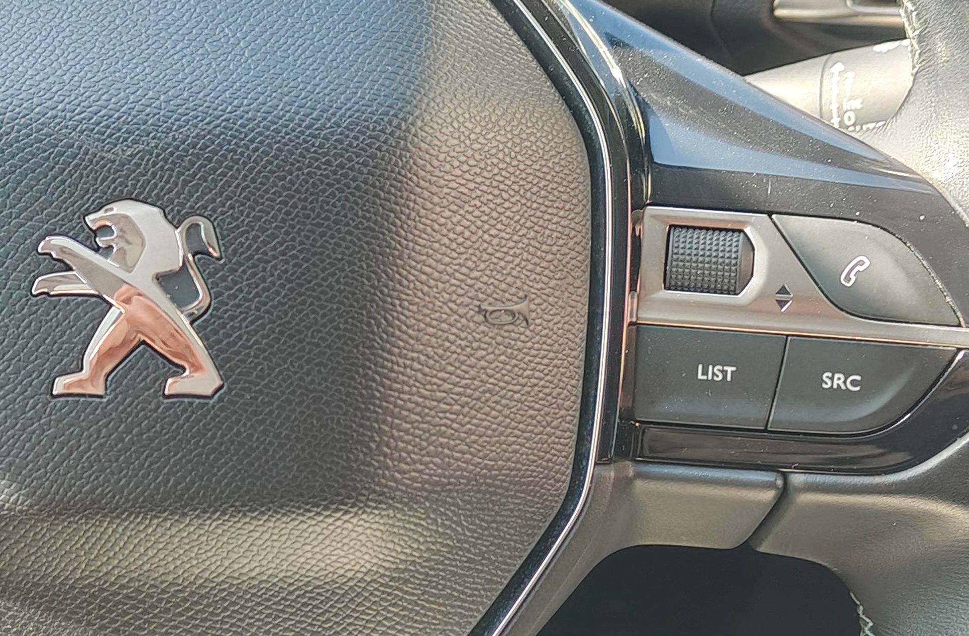 Peugeot 3008 BlueHDi 130 Crossway - foto 26