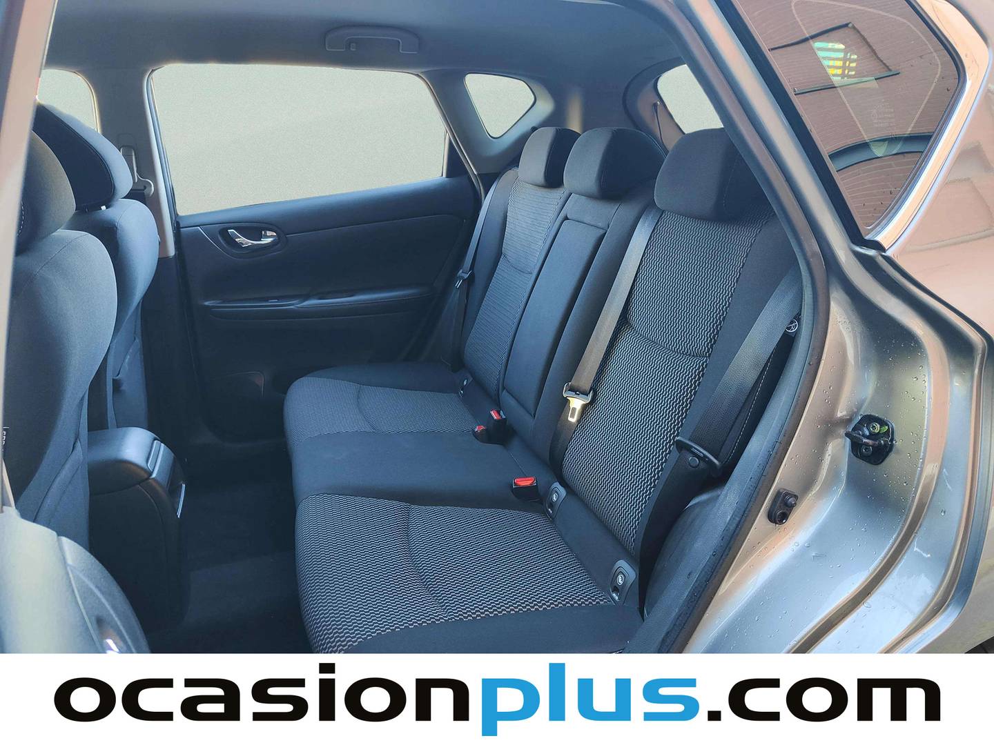 Foto asientos traseros Nissan PULSAR Nissan Pulsar 1.5 dCi Acenta (110 CV)
