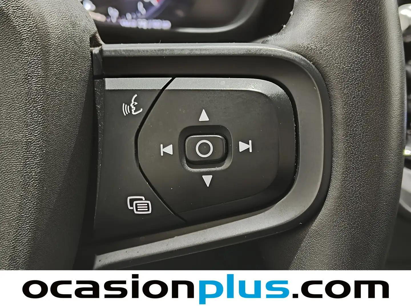 Foto Volvo XC40 Volvo XC40 T2 Momentum Core (129 CV)