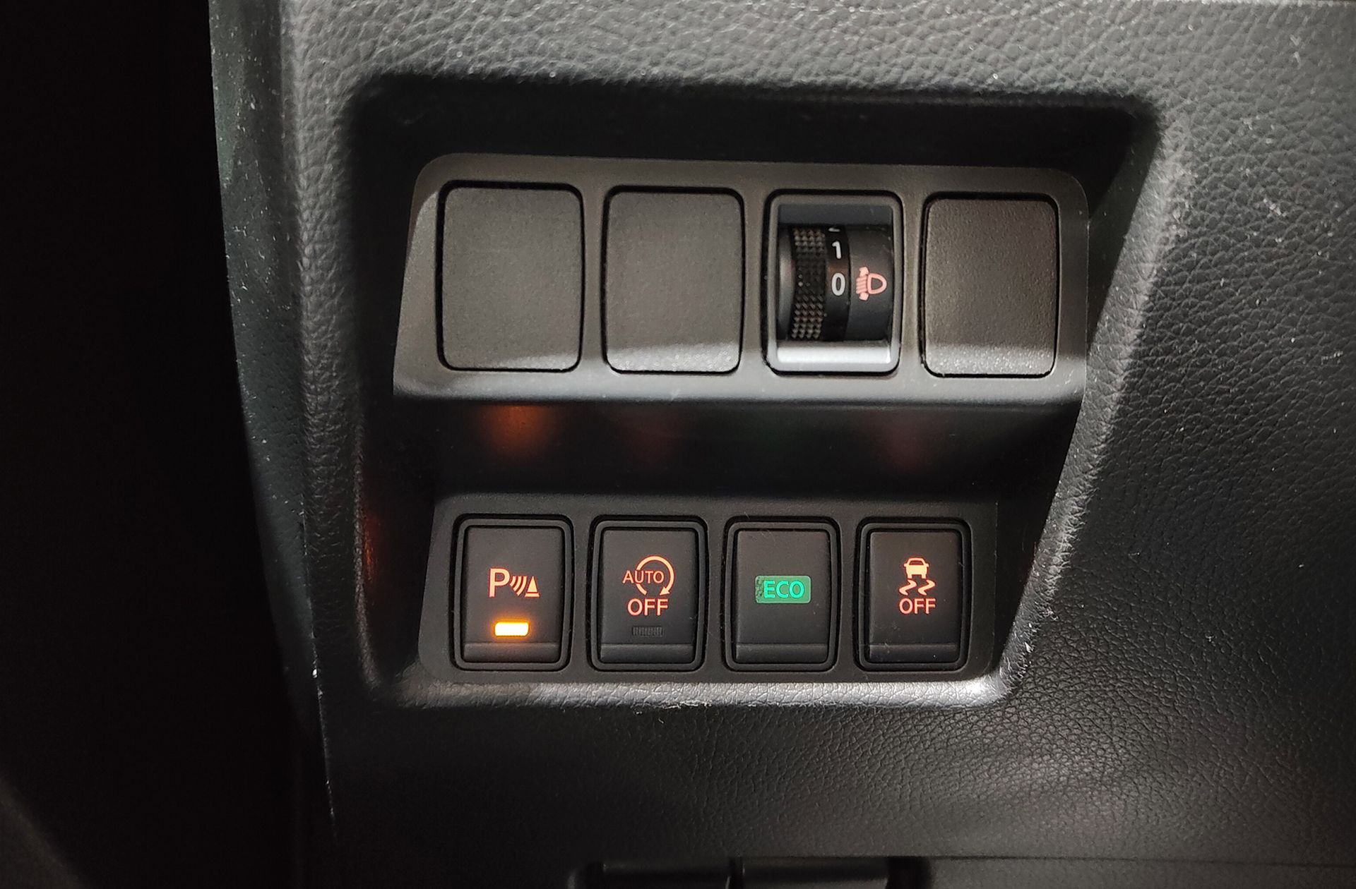 Nissan Qashqai DIG-T 115 Acenta 4x2 XTronic - foto 8