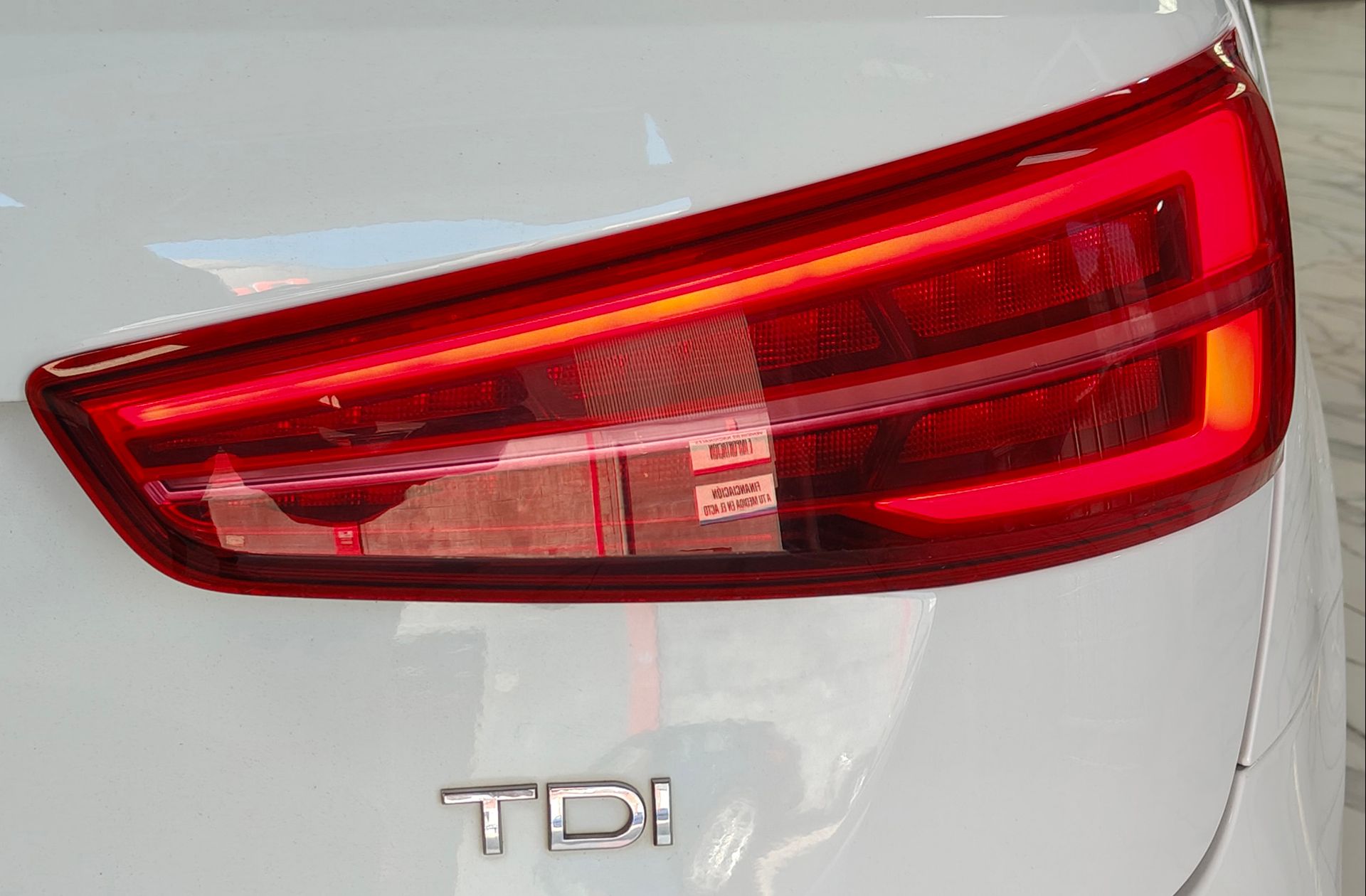 Audi Q3 design edition 2.0 TDI - foto 16