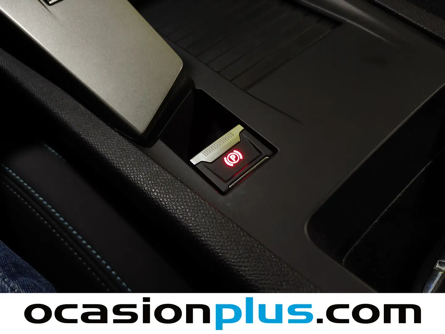 Foto Peugeot 308 Peugeot 308 Allure Hybrid eDCS6 (145 CV)