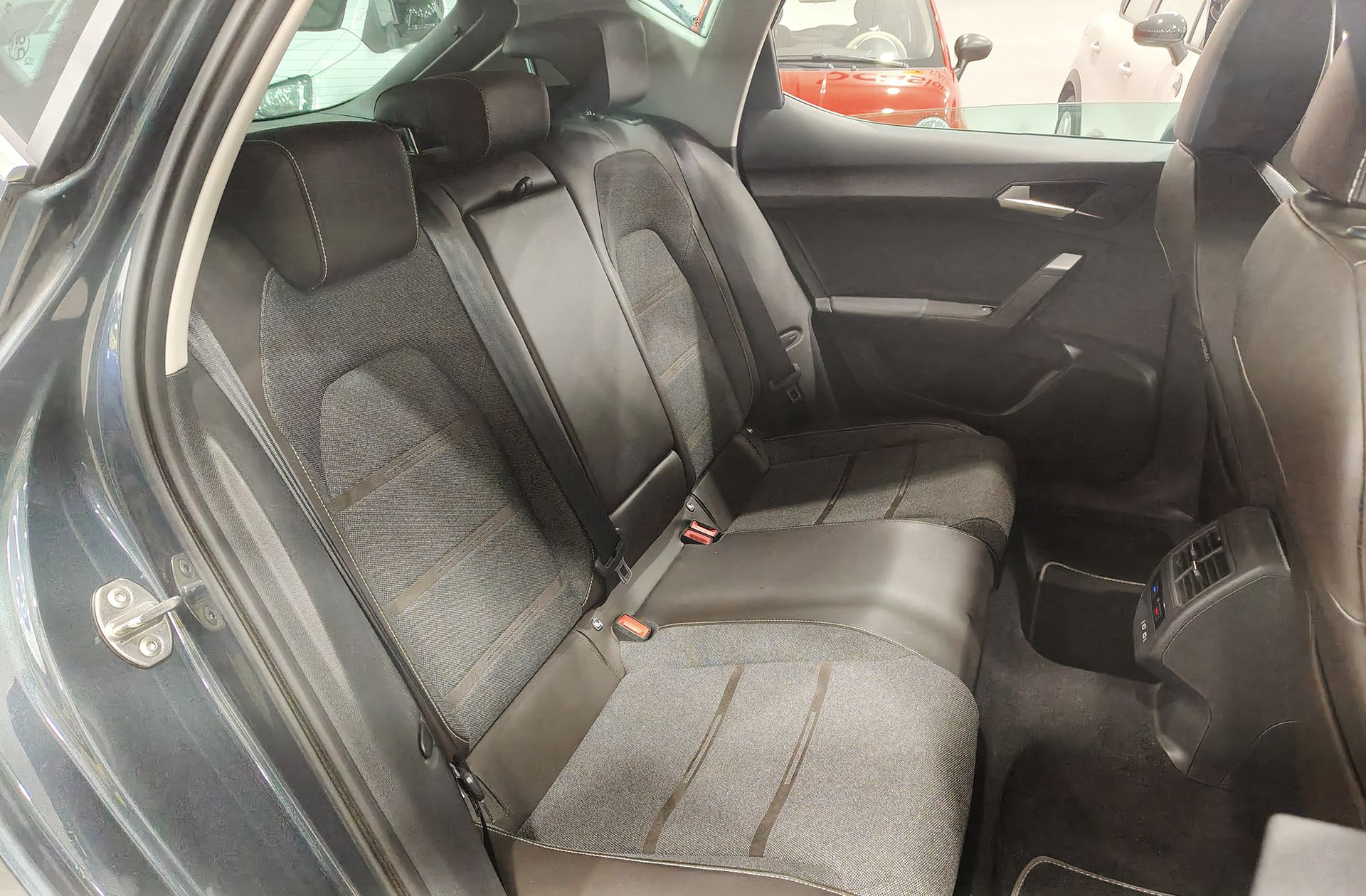 SEAT León 1.5 eTSI Xcellence Go L DSG - foto 20
