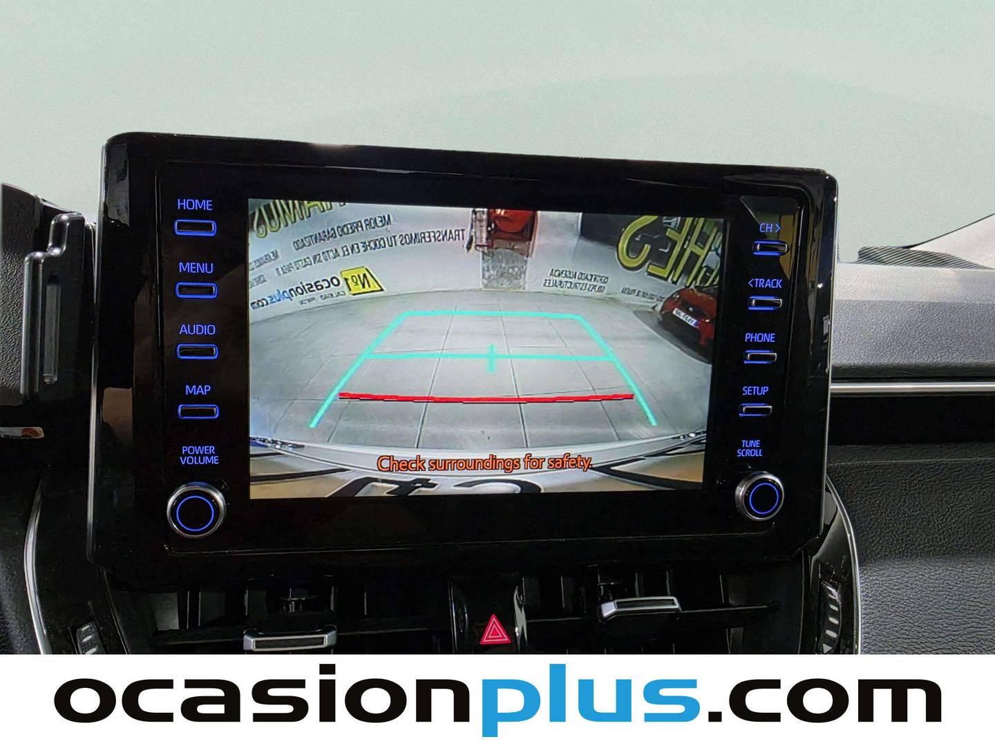 Equipamiento del Toyota Corolla Toyota Corolla 1.8 125H Business Plus E-CVT (122 CV)