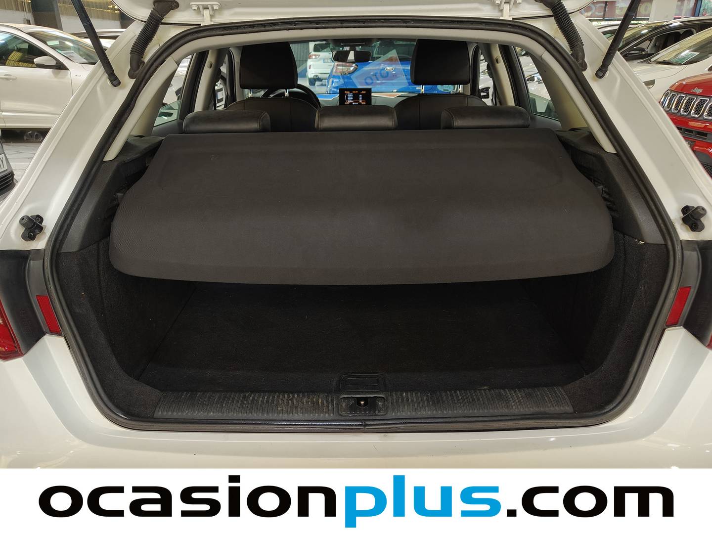 Fotos maletero Audi A3 Audi A3 Sportback Advanced 1.4 TFSI (125 CV)
