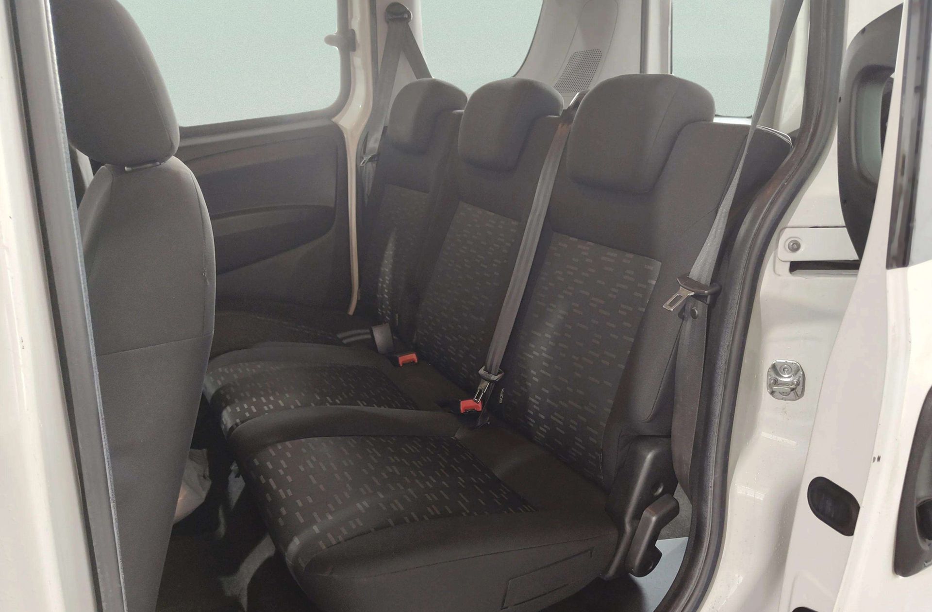 Opel Combo Tour 1.3 CDTI Expression L1 H1 - foto 10
