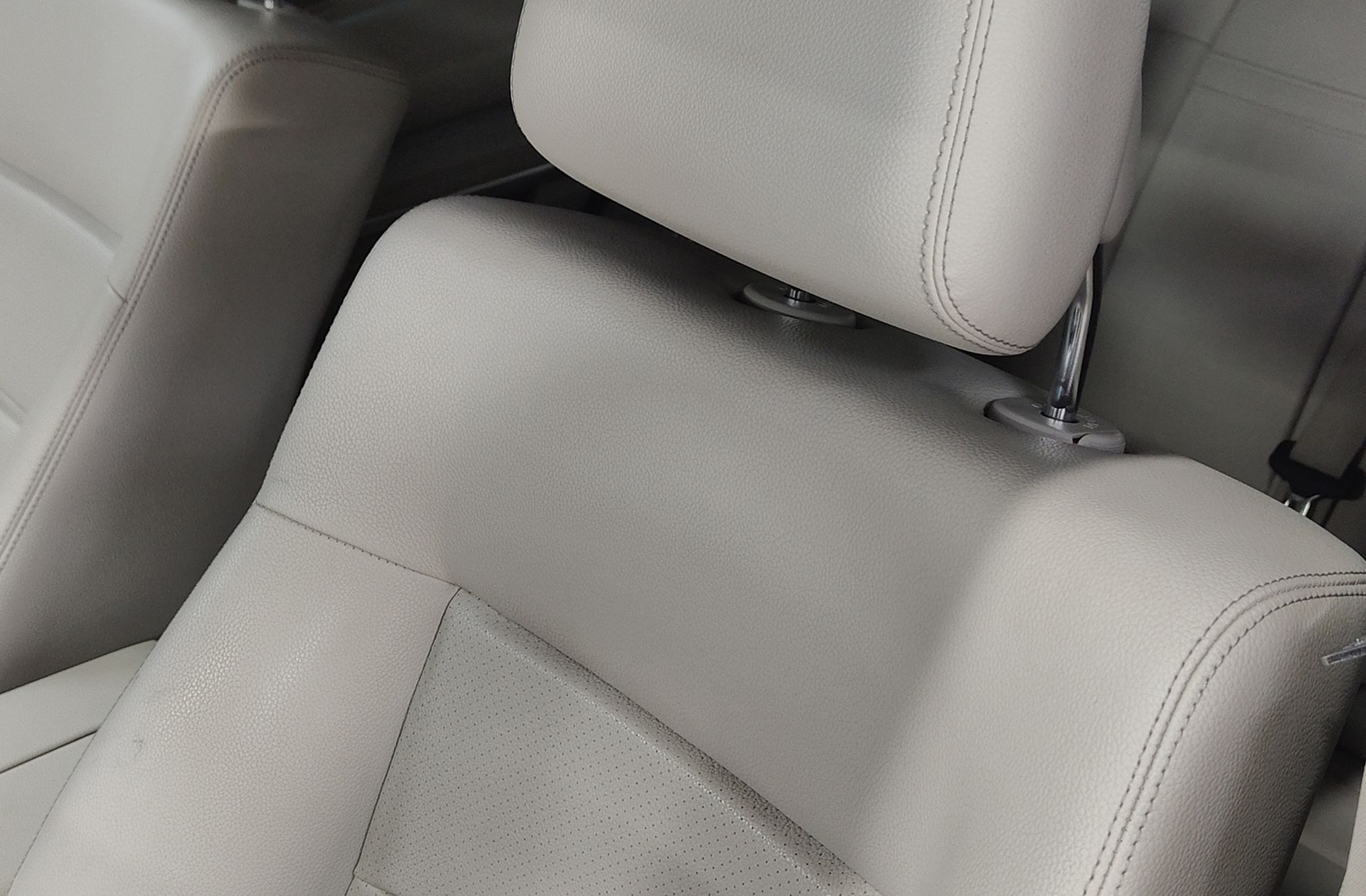 Mercedes-Benz Clase E E 220 CDI Avantgarde Plus - foto 6