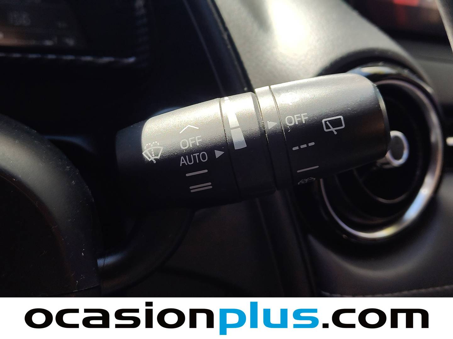 Acabados Mazda CX-3 Mazda CX-3 2.0 G Zenith 2WD (121 CV)