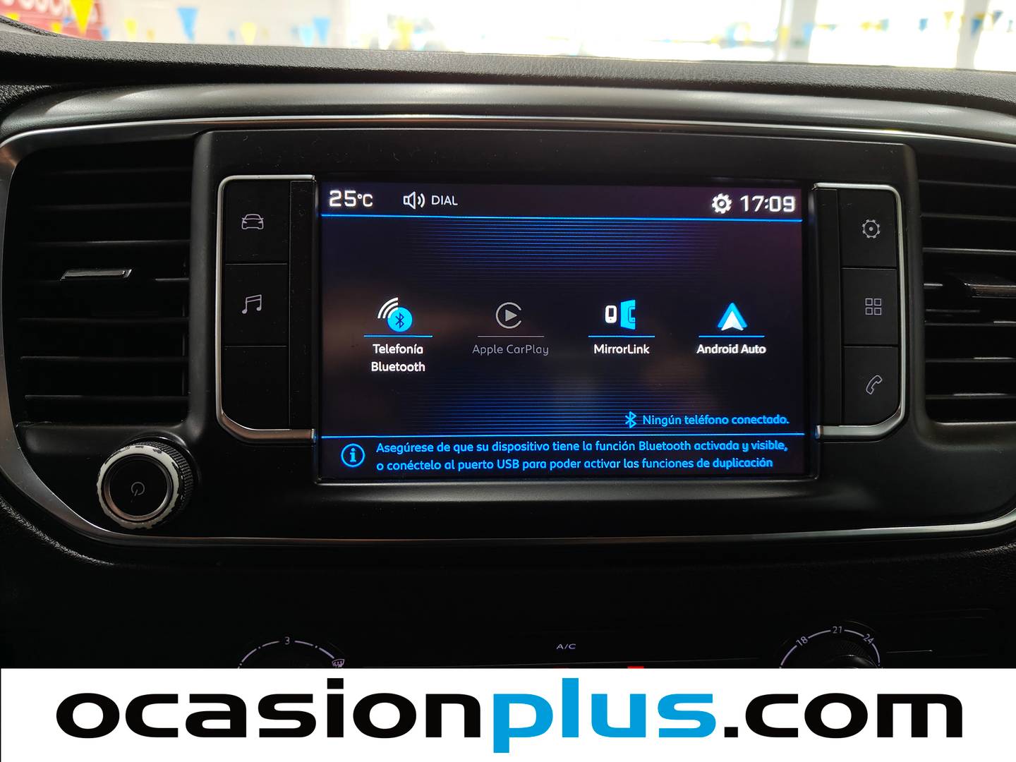 Foto Peugeot Traveller Peugeot Traveller 1.6 BlueHDi Business Standard (115 CV) 9 Plazas