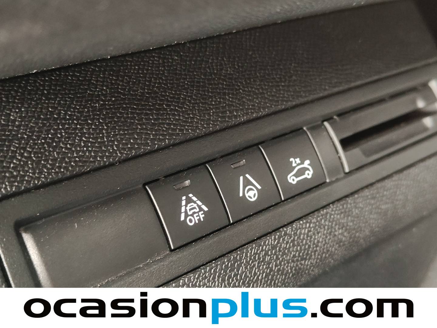 Foto Peugeot 3008 Hybrid Peugeot 3008 Hybrid GT eDCS6 (145 CV)