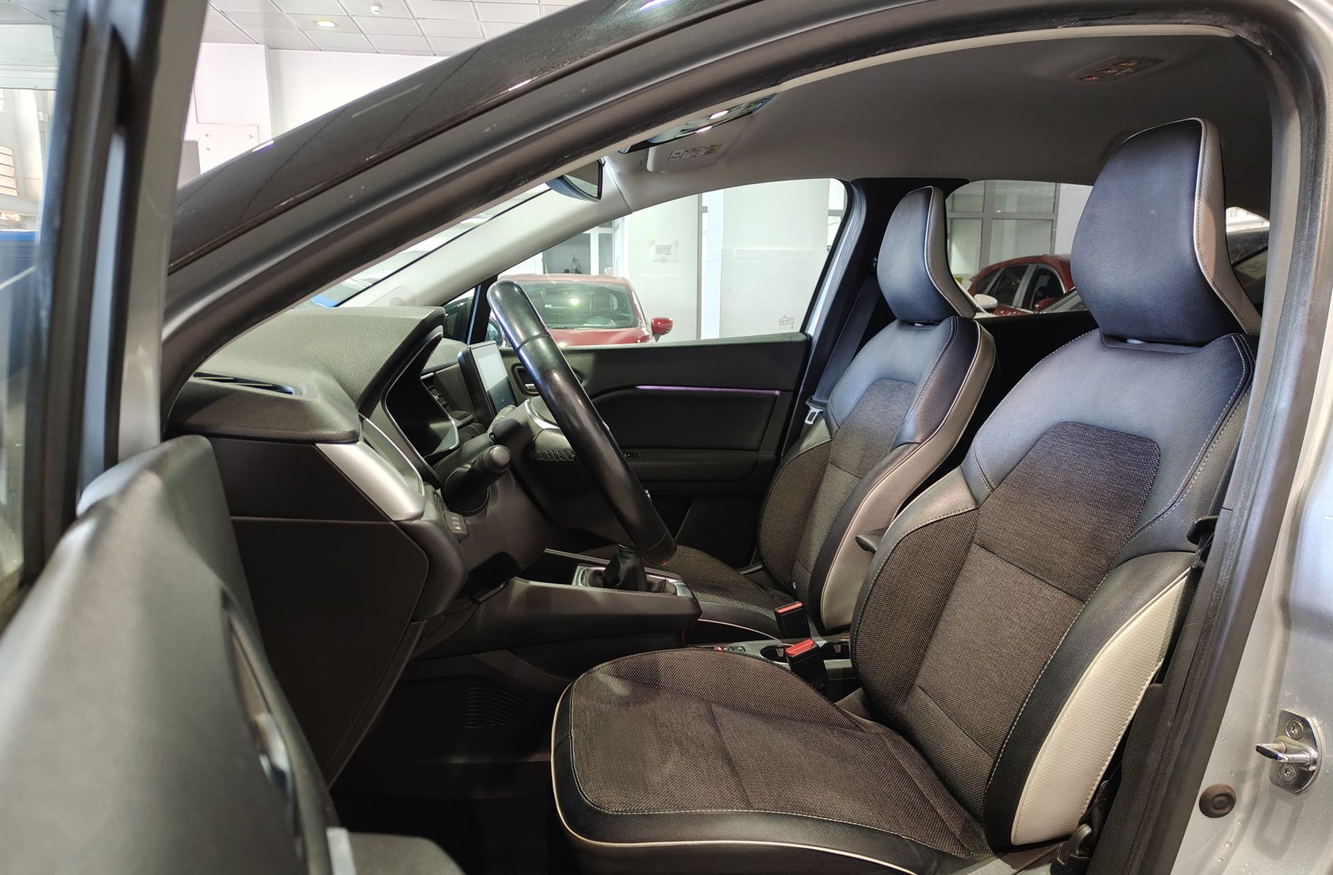 Renault Captur Techno TCe - foto 11