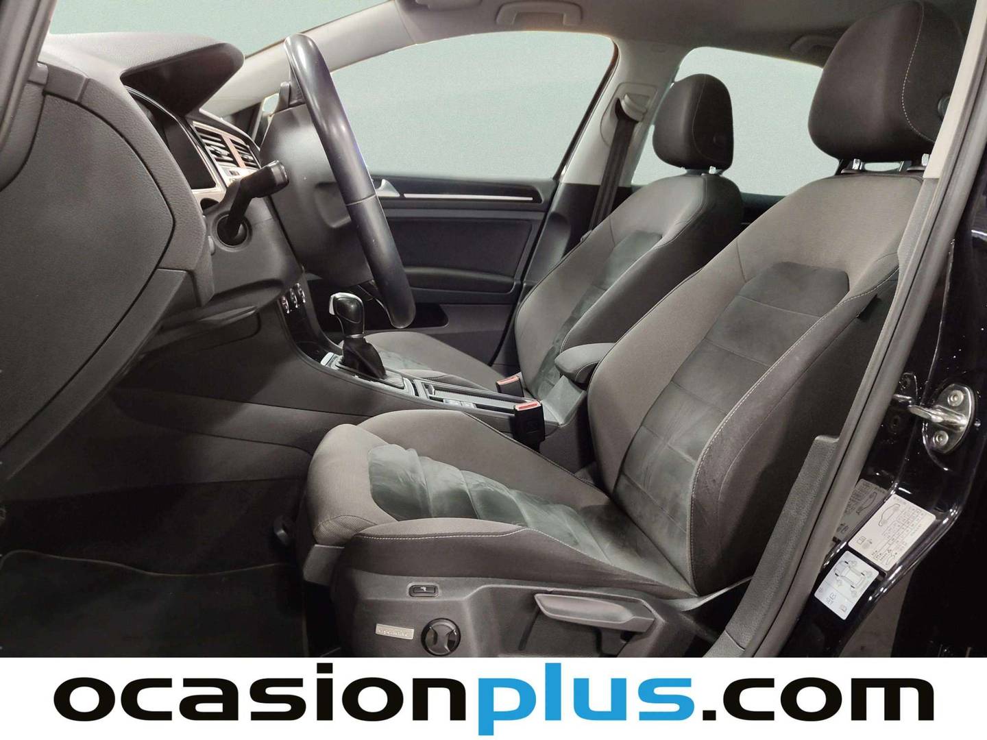 Foto asientos delanteros Volkswagen Golf Volkswagen Golf R-Line 2.0 TDI (150 CV) DSG