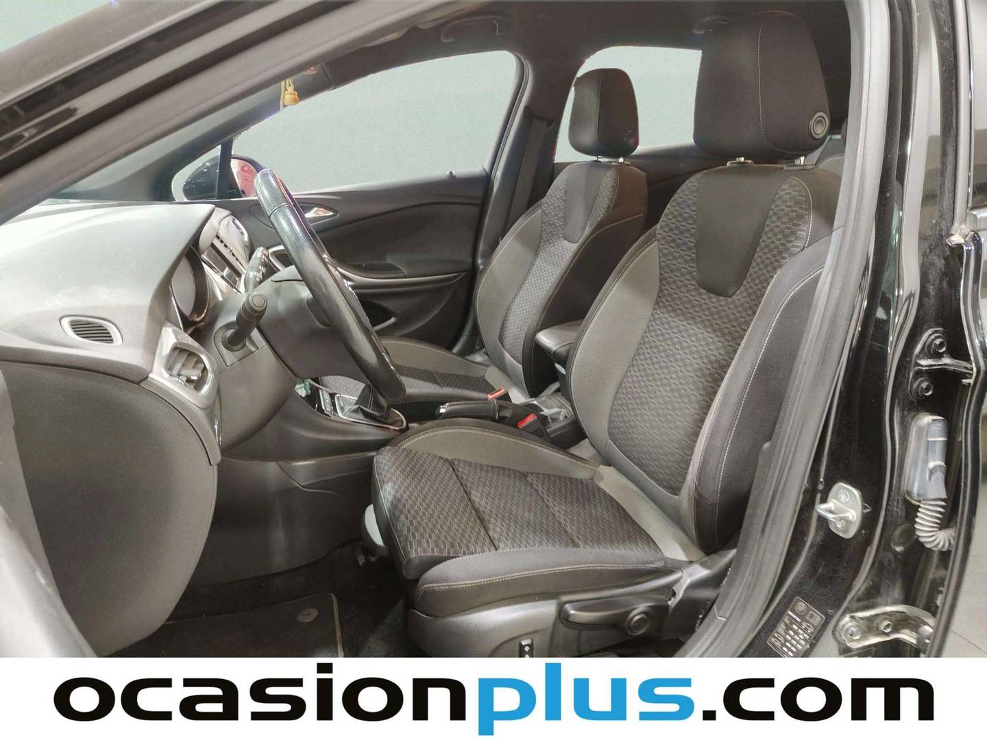 Foto asientos delanteros Opel Astra Opel Astra 1.5 D Edition (105 CV)