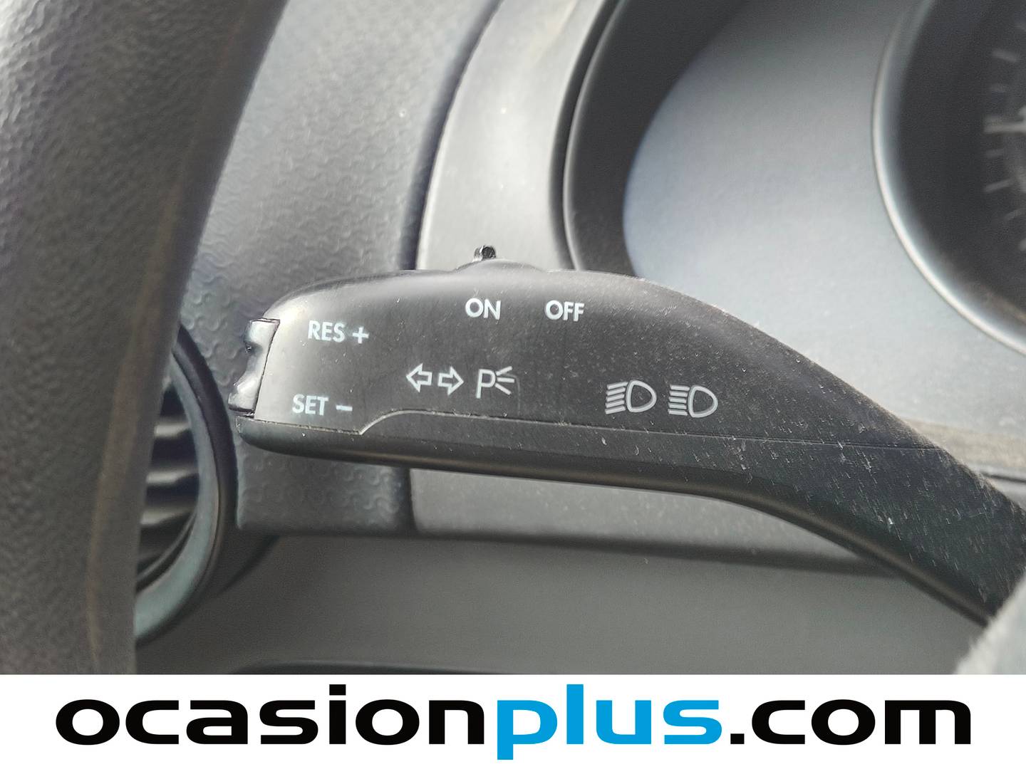 Extras y acabados del Seat Ibiza Seat Ibiza 1.2 Reference (70 CV)