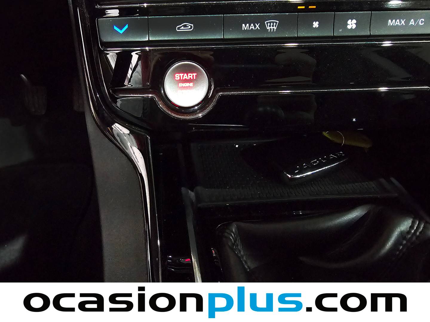 Foto Jaguar XE Jaguar XE 2.0 Diesel XE-Pure (180 CV)