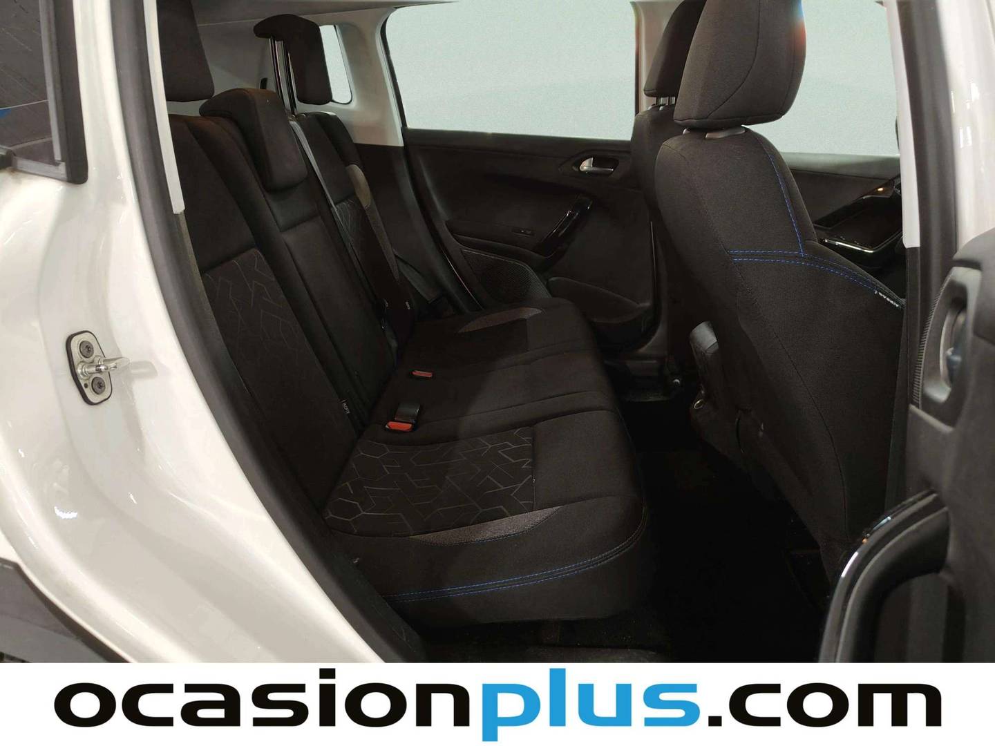 Peugeot 2008 Peugeot 2008 PureTech 110 S&S Signature (110 CV) manual
