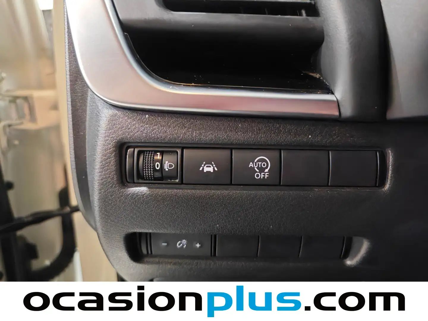 Foto Nissan QASHQAI Nissan Qashqai DIG-T 140 mHEV N-Connecta 4x2 (140 CV)