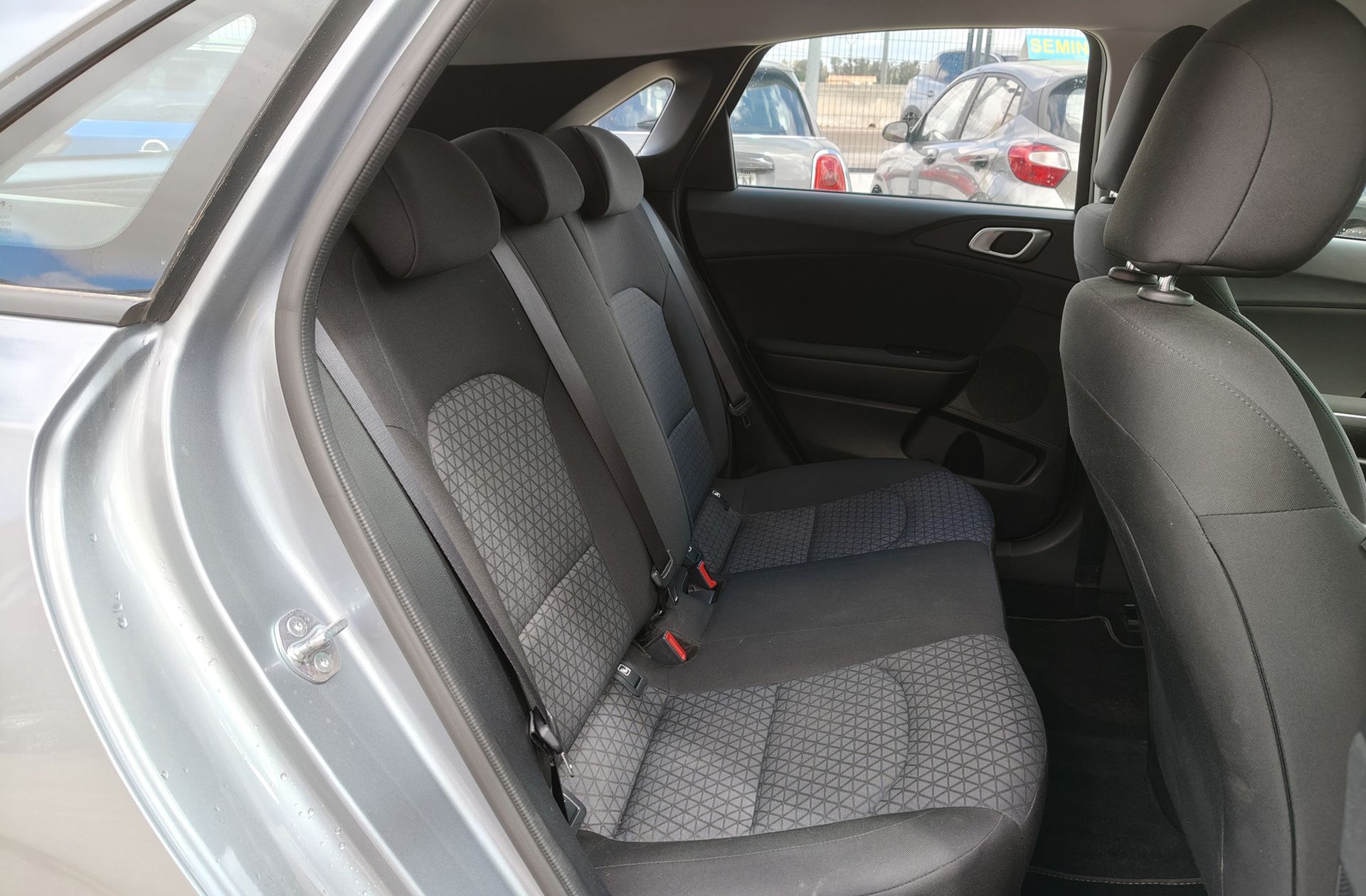 Kia Ceed 1.0 T-GDi Concept - foto 16