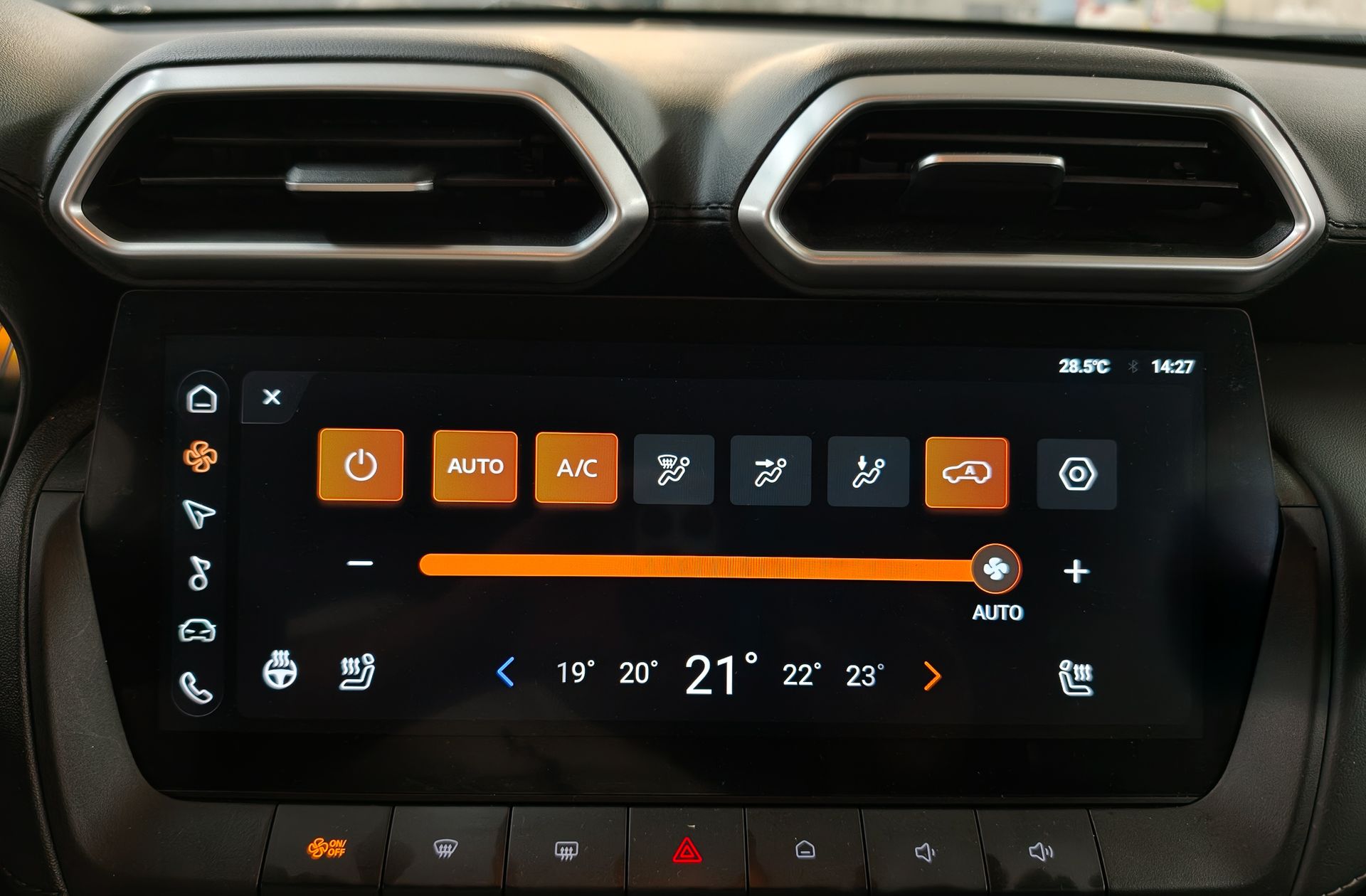 MG ZS 1.5 Hybrid+ Luxury - foto 29