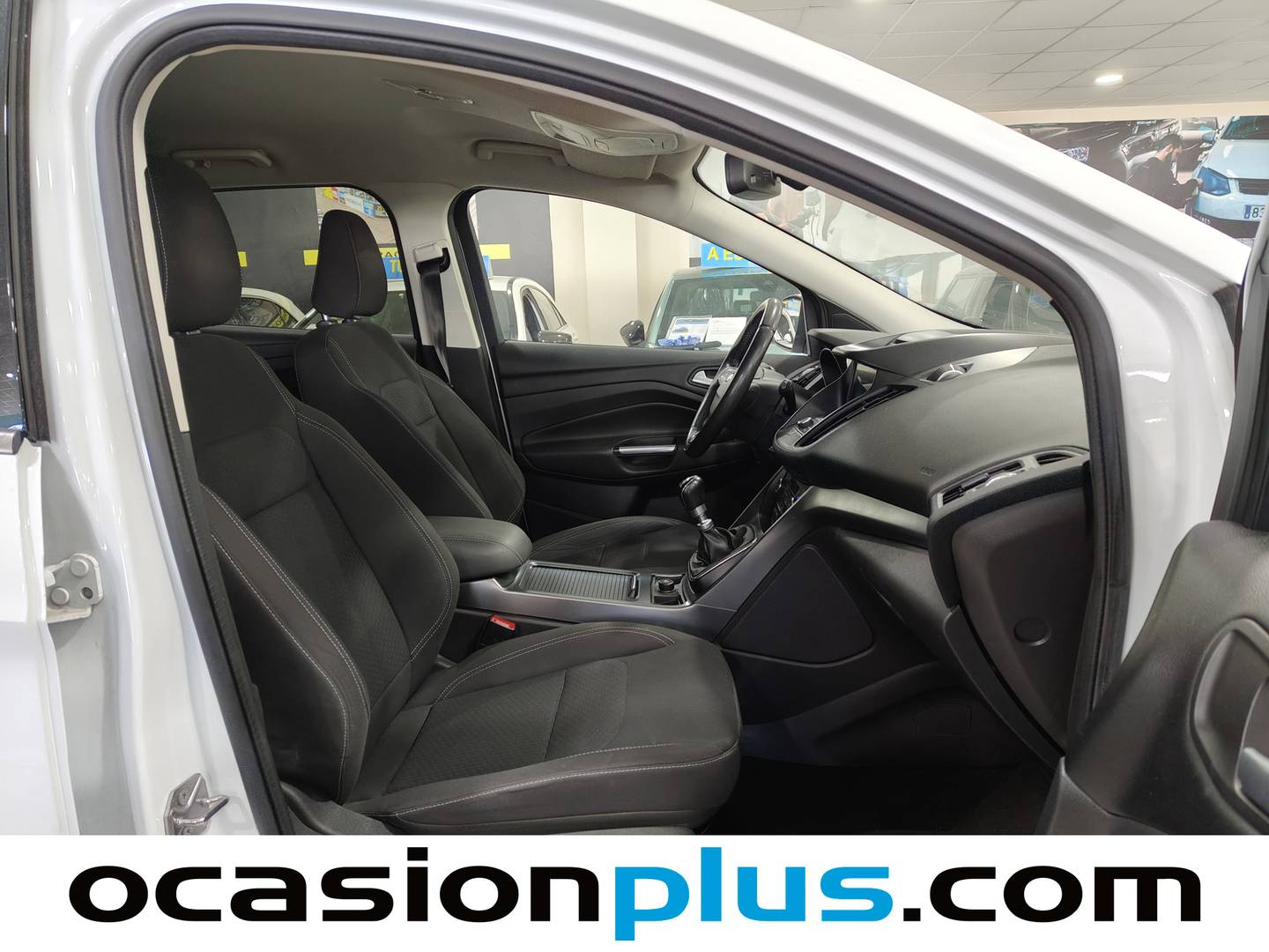 Foto Ford Kuga Ford Kuga 1.5 TDCI S&S Titanium 4x2 (120 CV)