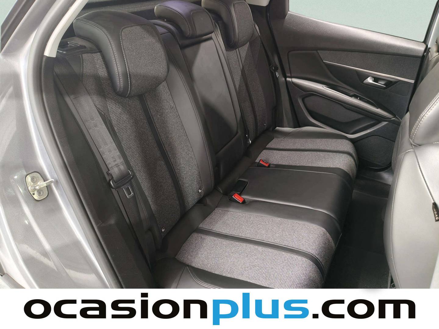 Foto Peugeot 3008 Peugeot 3008 BlueHDI 130 S&S Allure (130 CV)