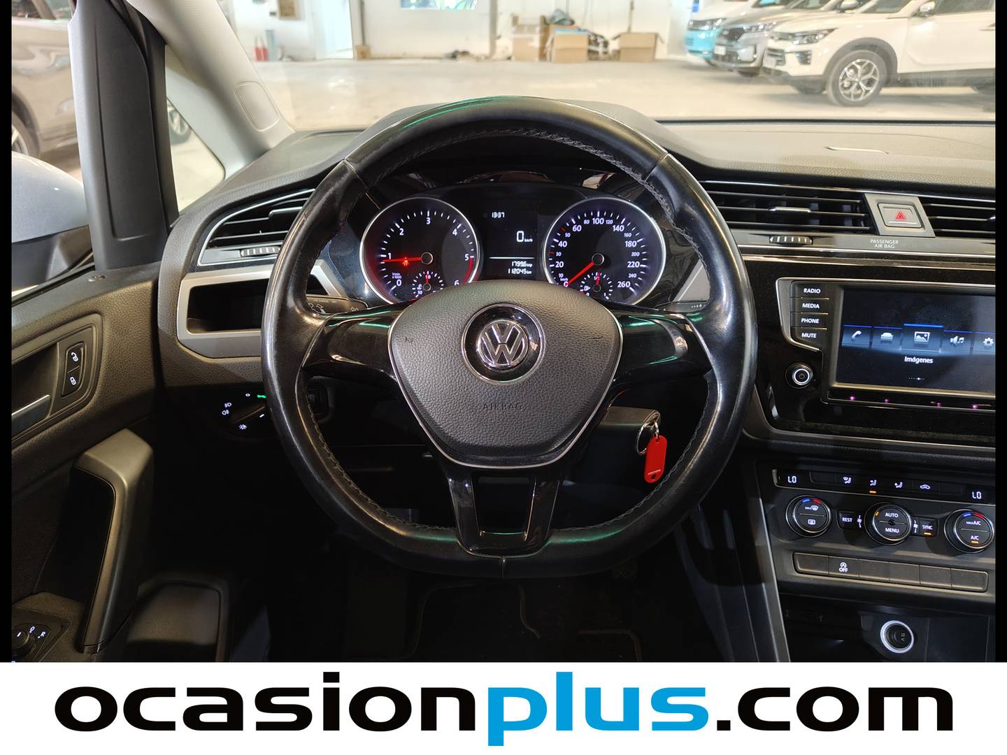 Foto Volkswagen Touran Volkswagen Touran Edition 1.6 TDI BMT  (115 CV) 7 Plazas