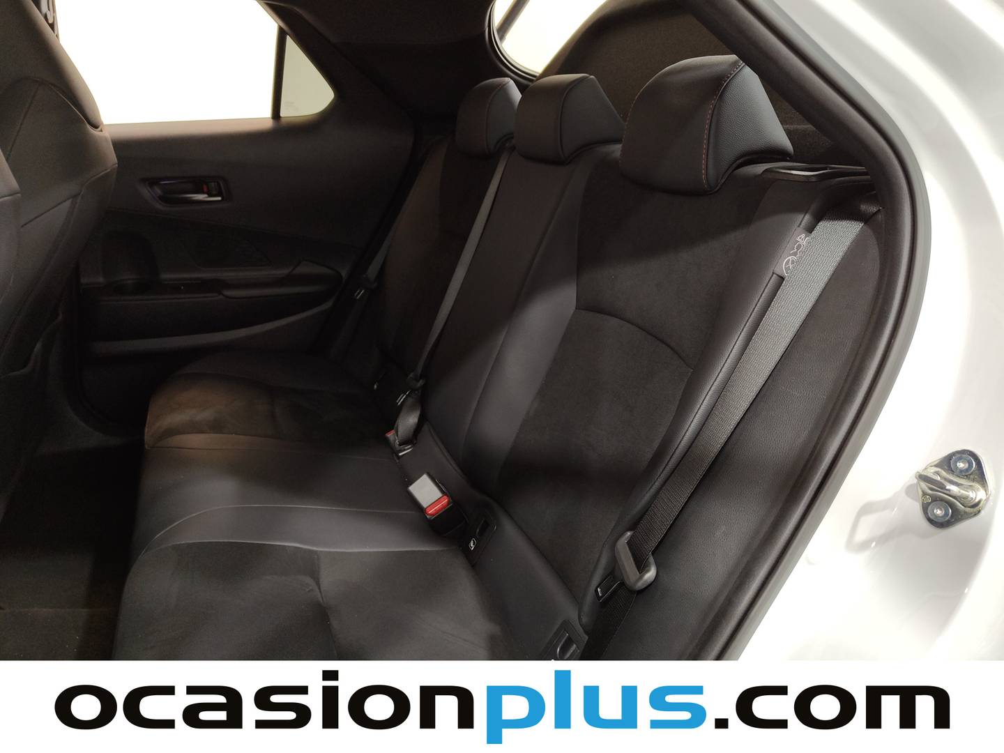 Foto asientos traseros Toyota C-HR Toyota C-HR 200H GR Sport (196 CV)