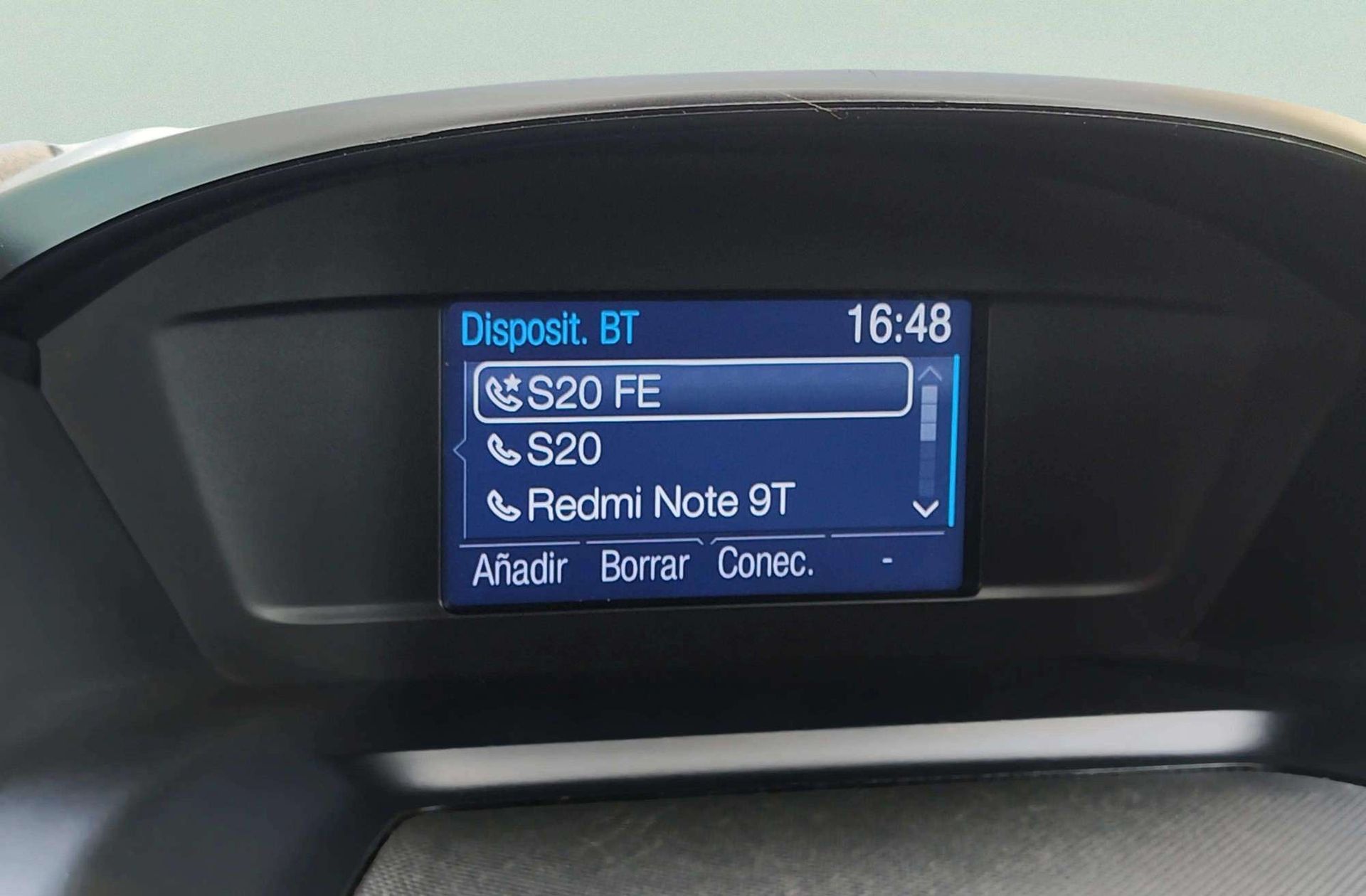 Ford Kuga 1.5 EcoBoost Trend 4x2 - foto 28