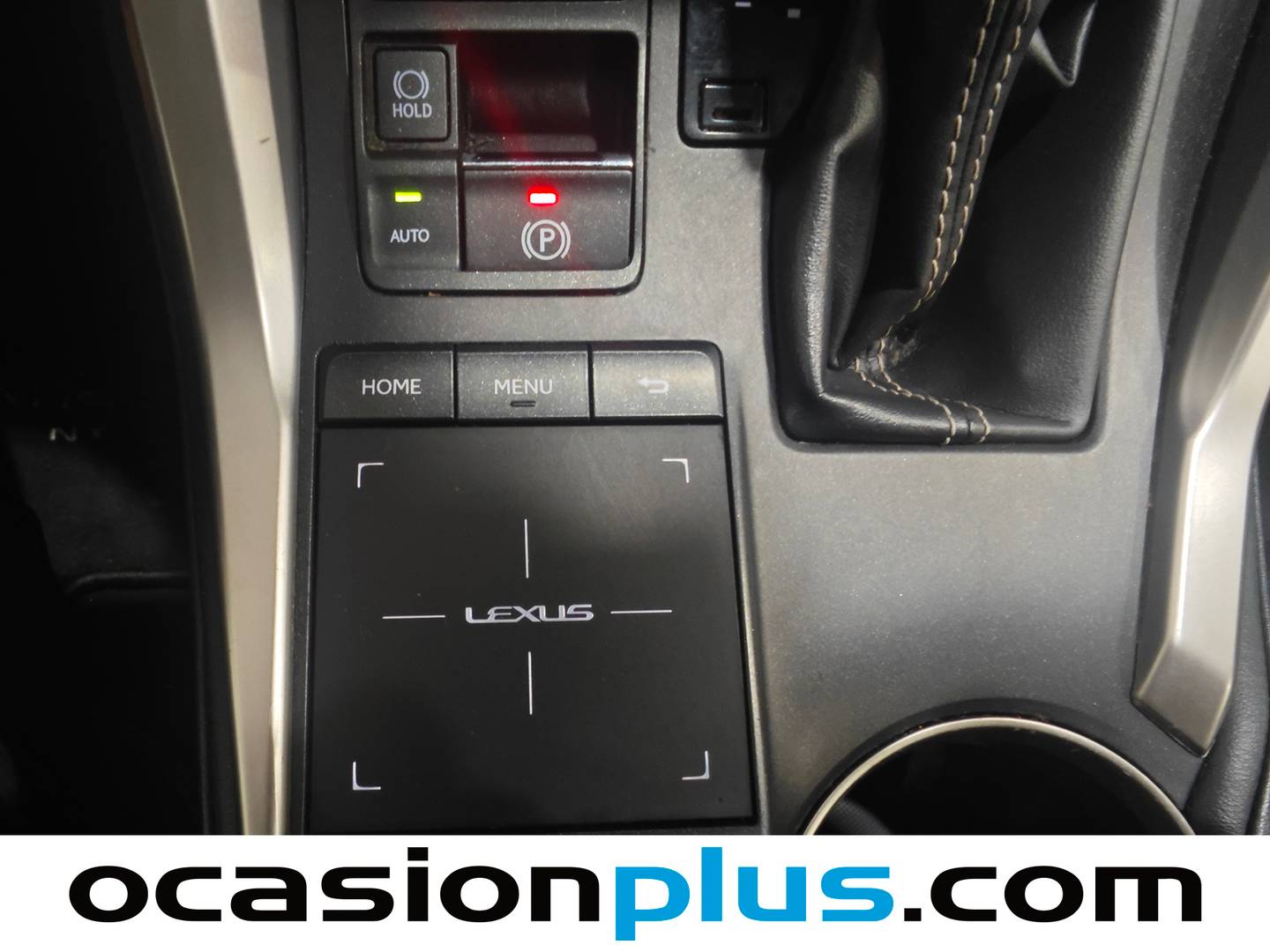 Foto Lexus NX Lexus NX 300h Business 2WD (197 CV)