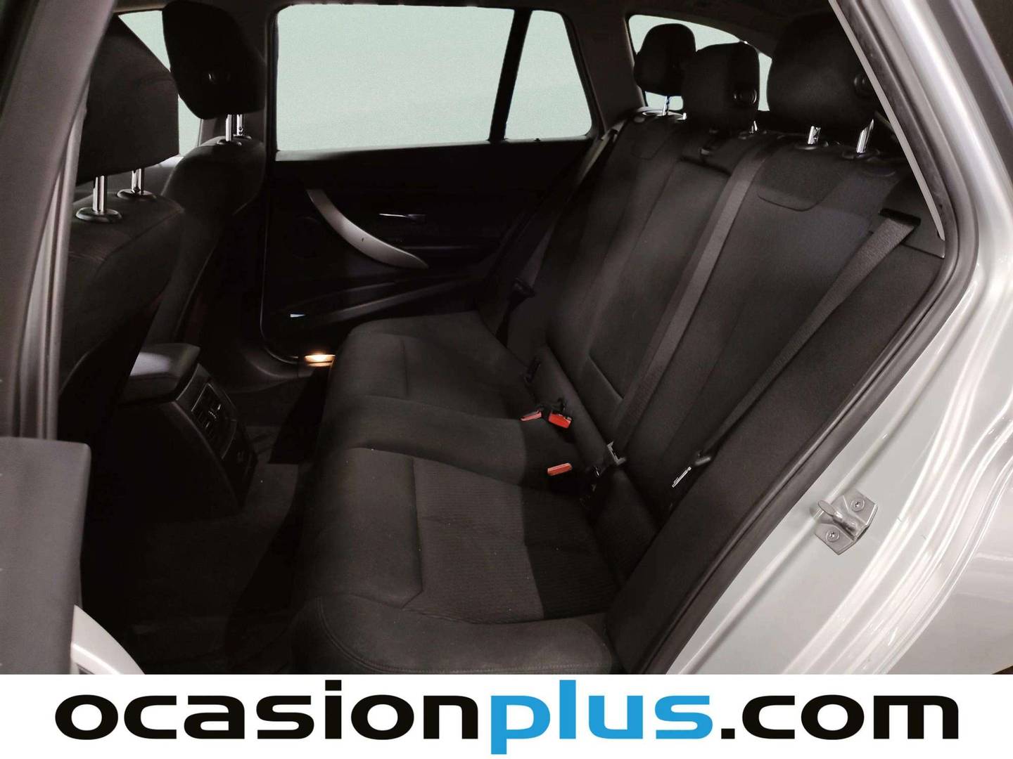 Foto asientos traseros BMW Serie 3 BMW Serie 3 318d Touring (150 CV)