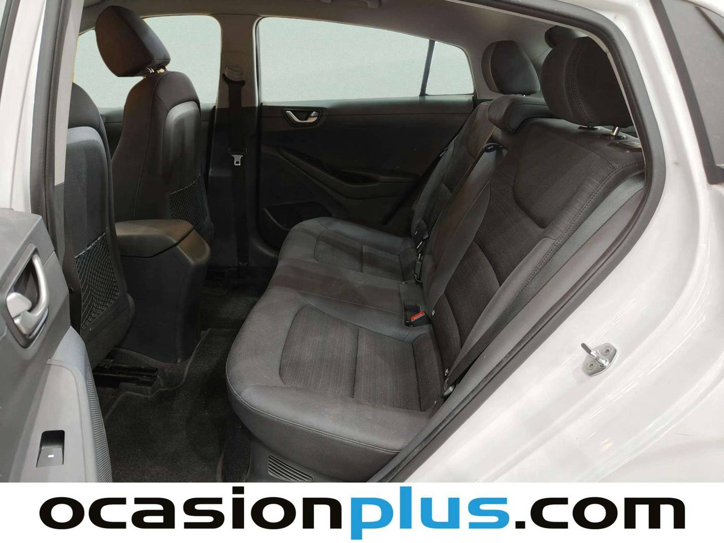 Foto asientos traseros Hyundai IONIQ Hyundai Ioniq 1.6 GDI HEV Klass Nav DCT (141 CV)