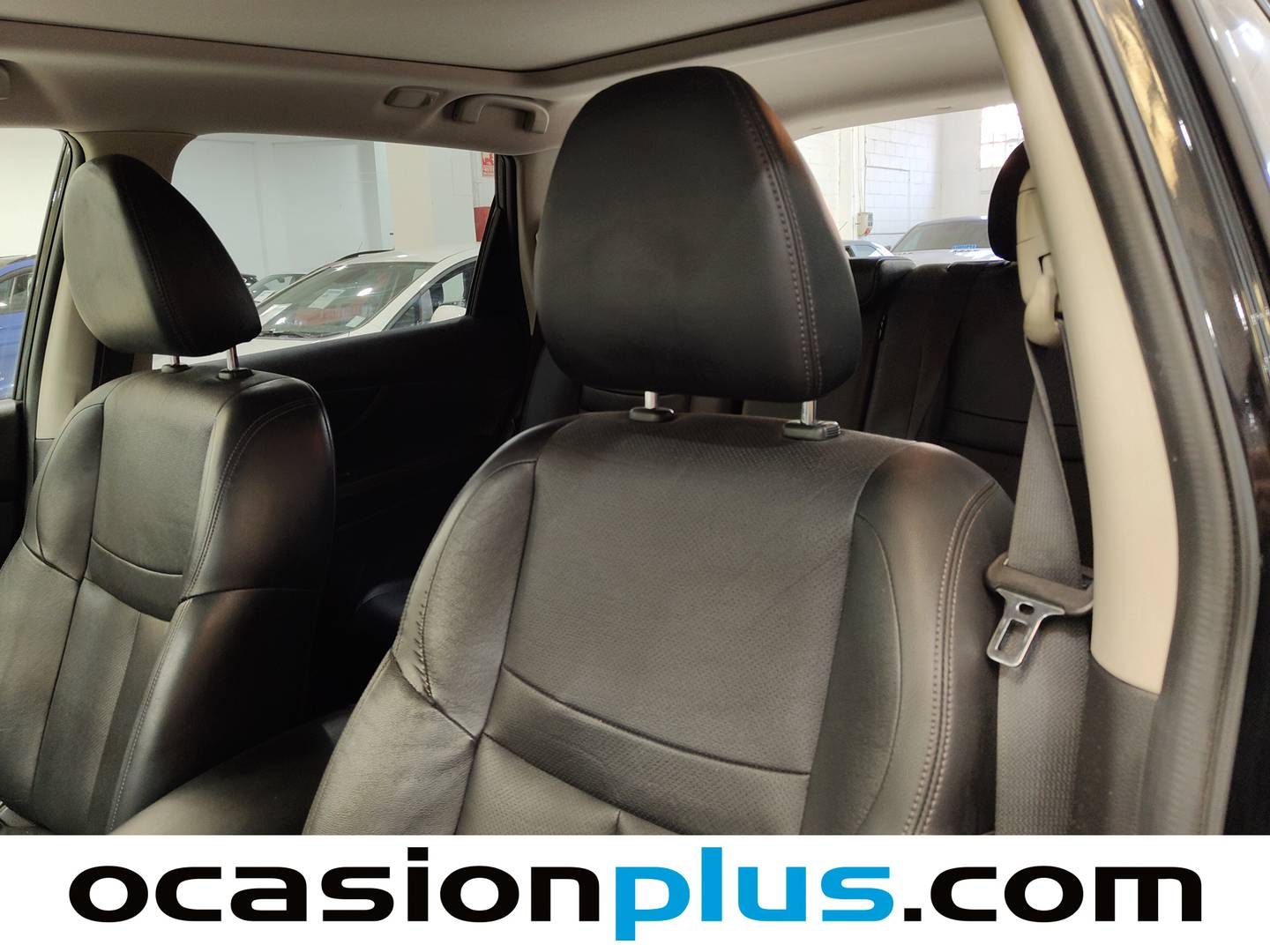 Equipamiento del Nissan X-TRAIL Nissan X-Trail 1.6 dCi 360 XTronic 7 plazas (130 CV)