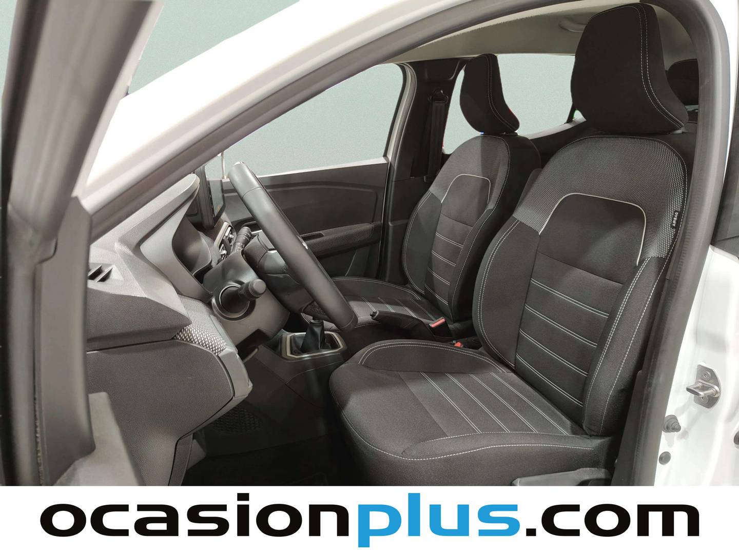 Foto asientos delanteros Dacia Sandero Dacia Sandero Essential ECO-G (101 CV)