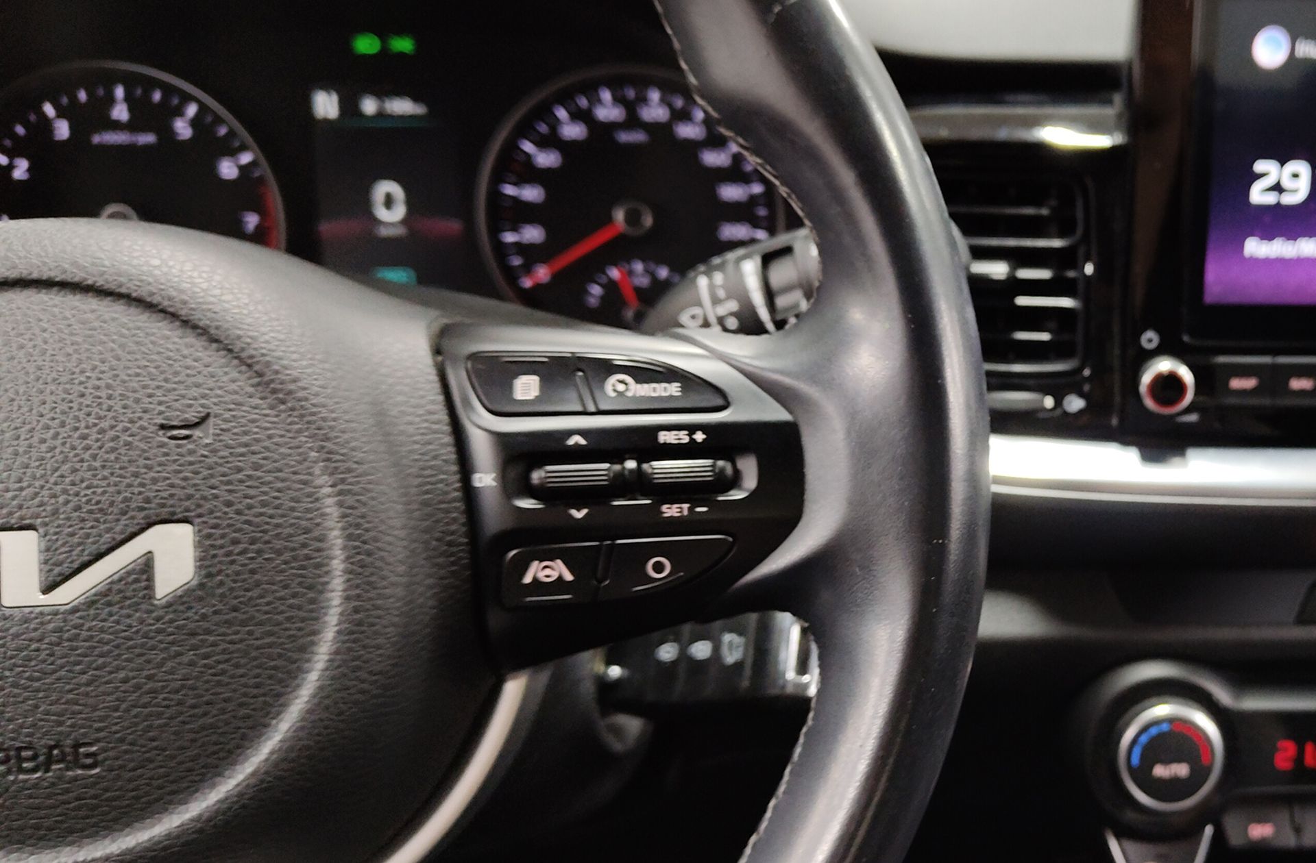 Kia Stonic 1.0 T-GDi MHEV Drive iMT - foto 27