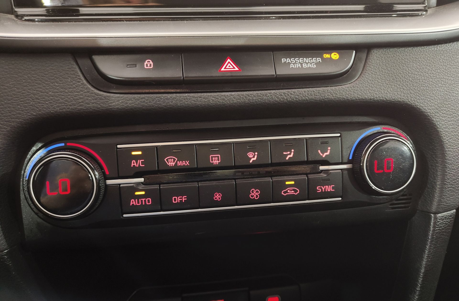 Kia Ceed 1.6 MHEV iMT Drive - foto 30