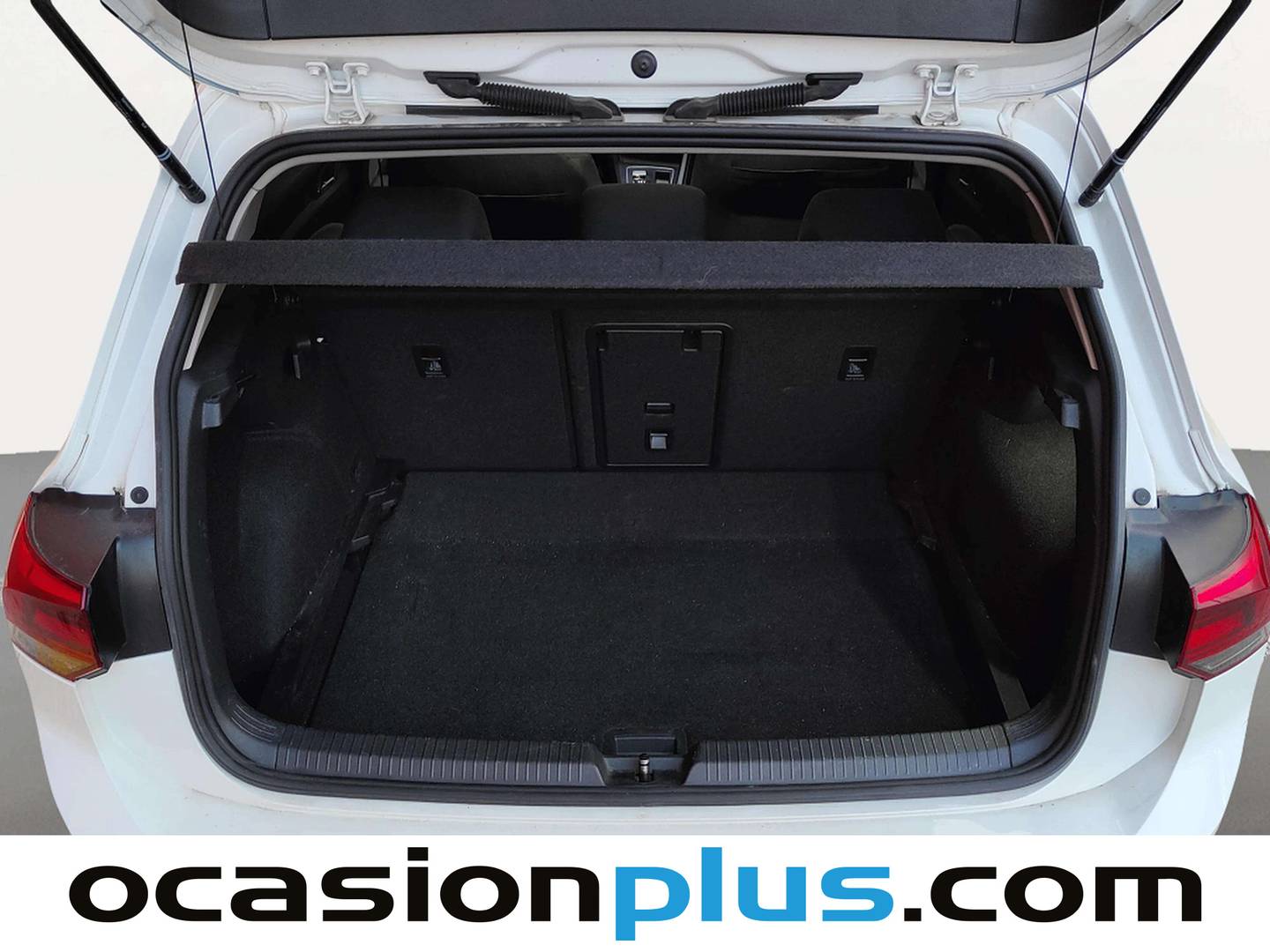 Foto Volkswagen Golf Volkswagen Golf Life 1.0 eTSI (110 CV) DSG