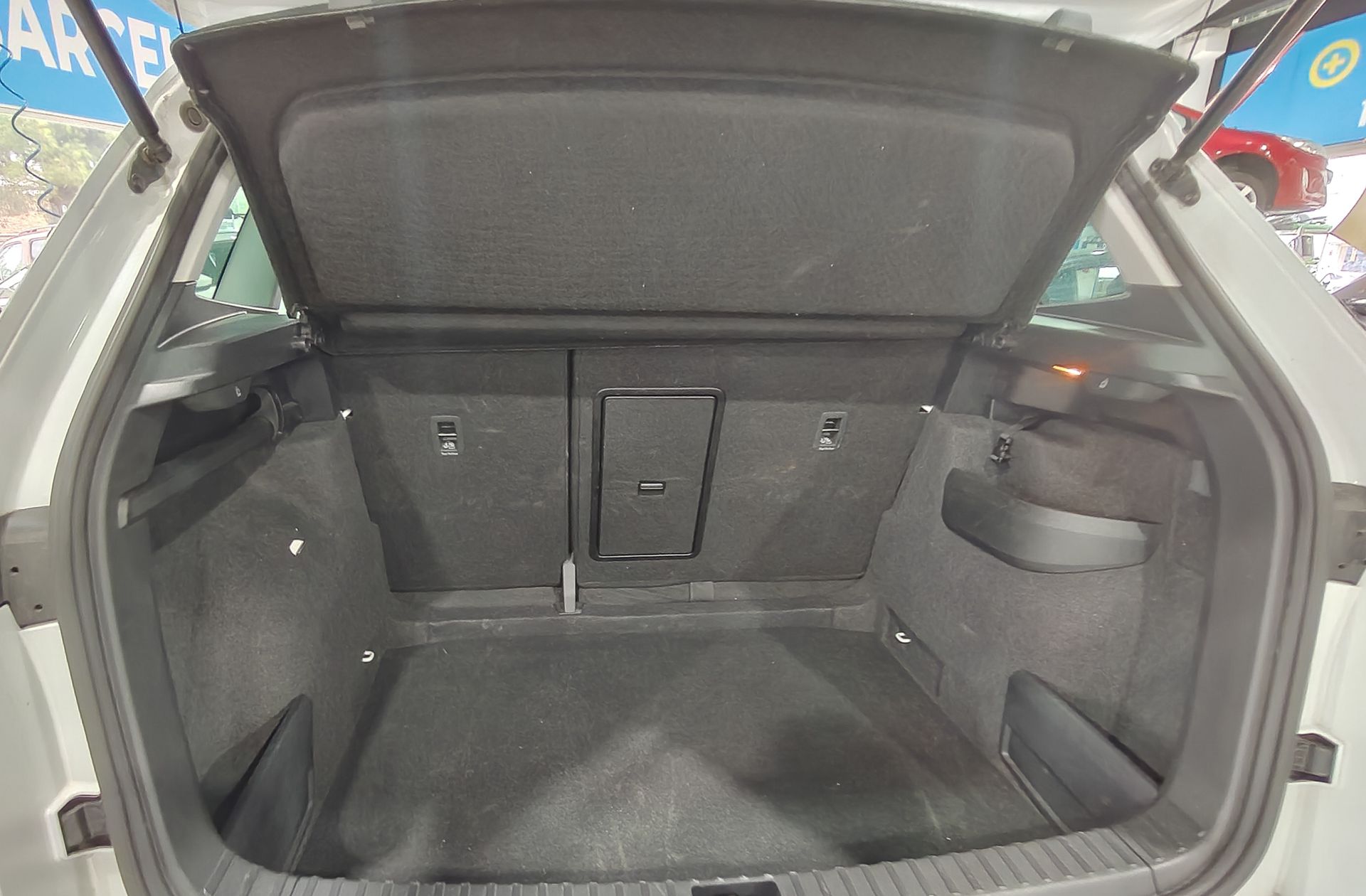 Škoda Karoq 2.0 TDI Selection - foto 15