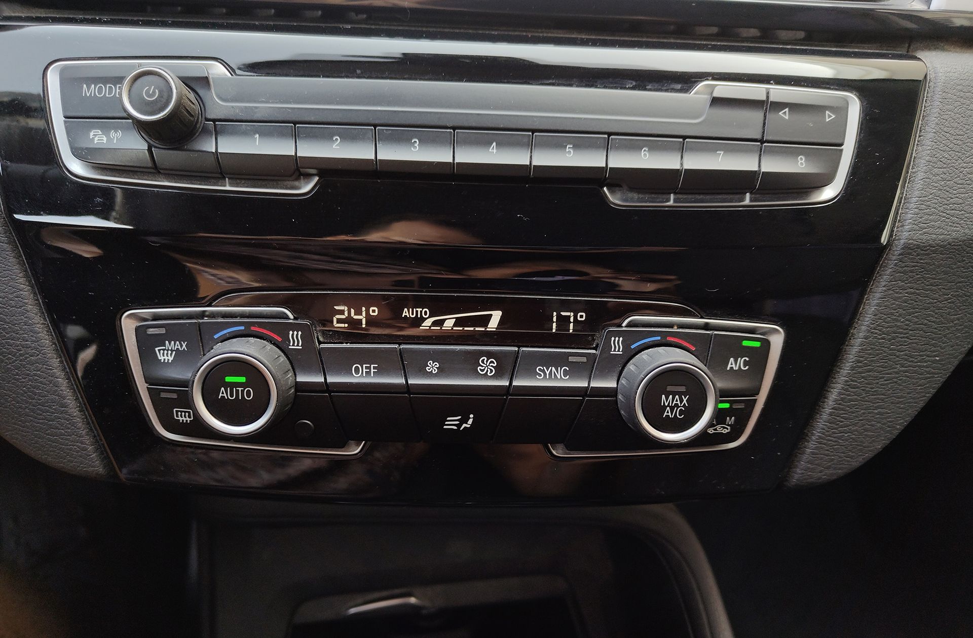 BMW X1 sDrive18d - foto 32