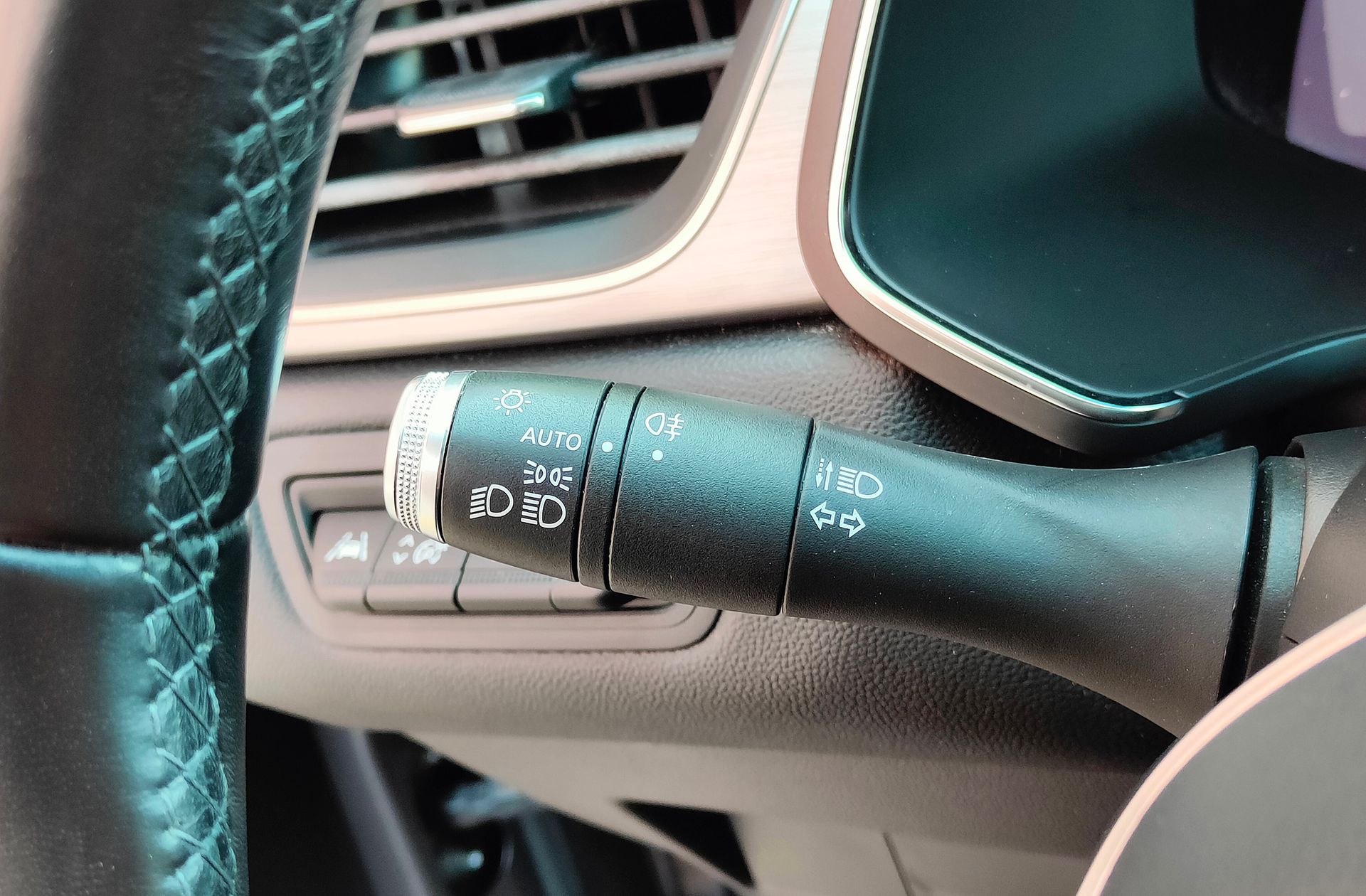 Renault Captur Zen E-Tech Híbrido enchufable - foto 28